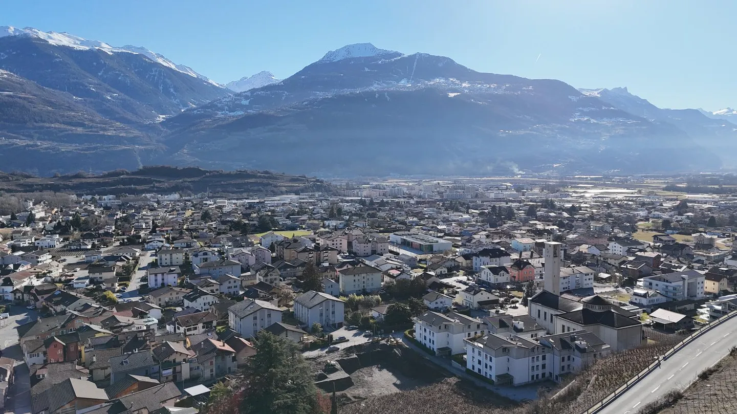 Nouvel appartement de 4,5 pièces avec vue panoramique à Conthey - Photo 8 sur 20
