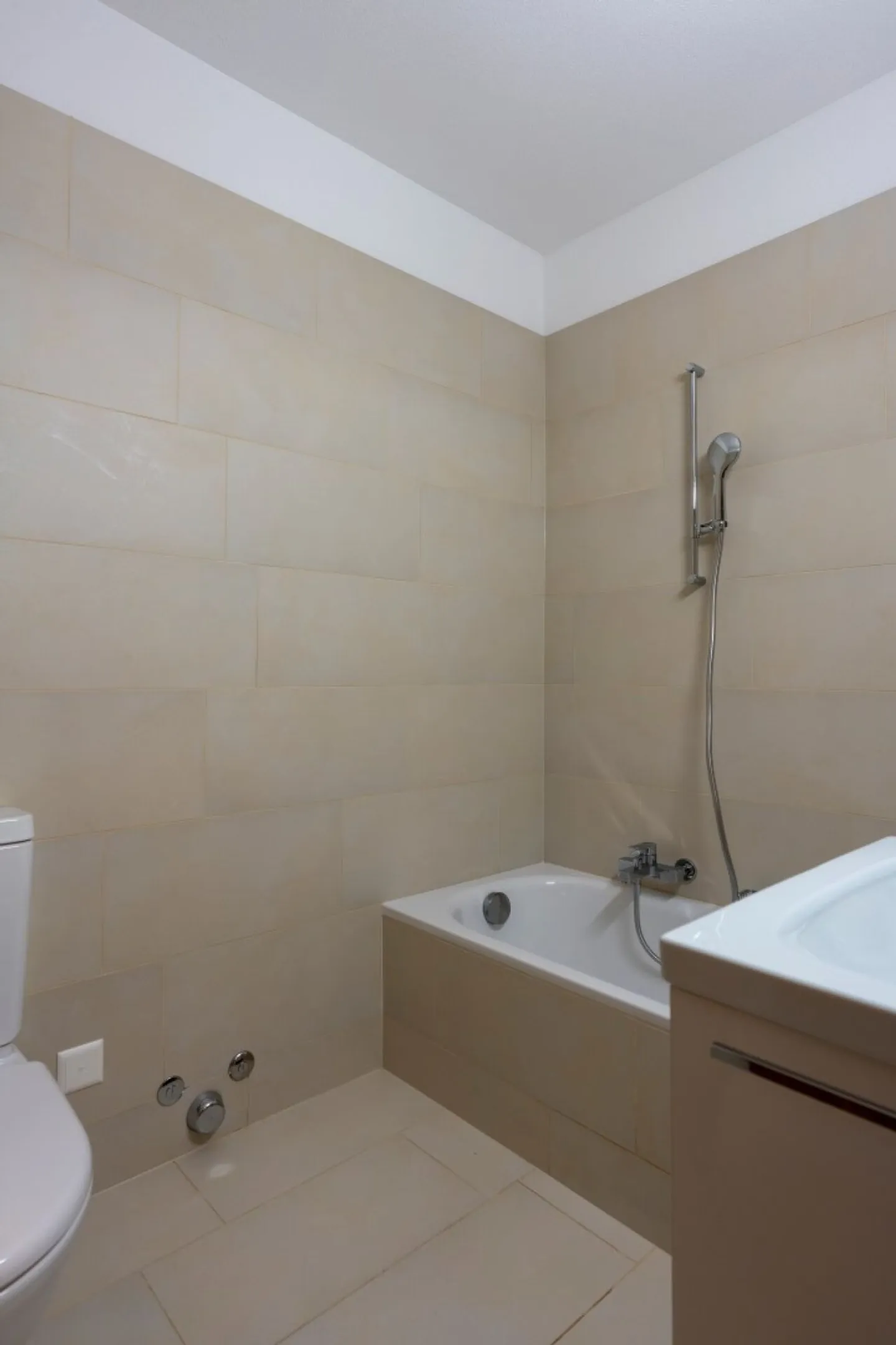 Rental apartment in Magliaso, 3.5 rooms renovated - Photo 10 of 11