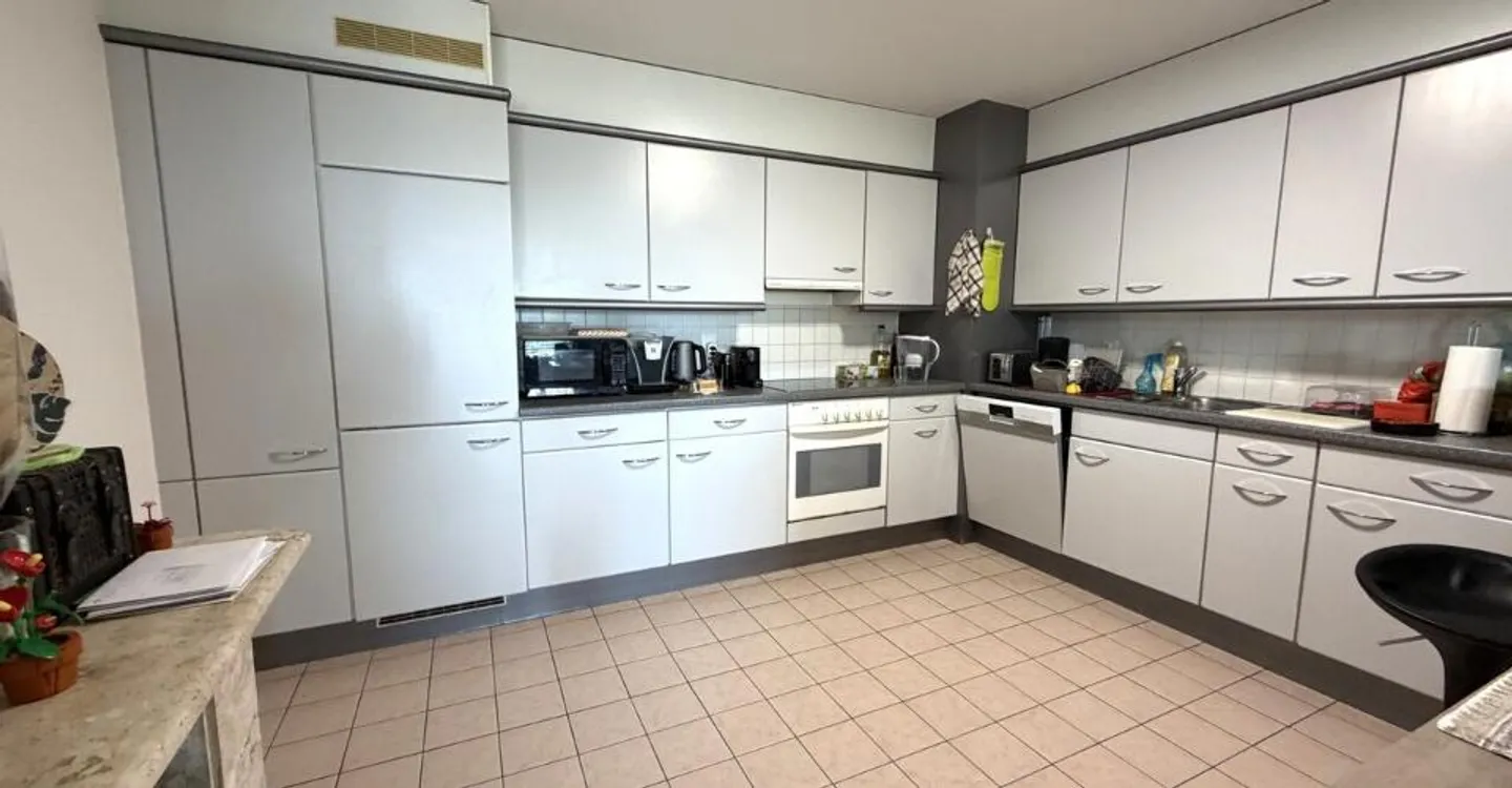 Geräumige 3,5-Zimmer-Wohnung von 95 m2 - Foto 2 von 12