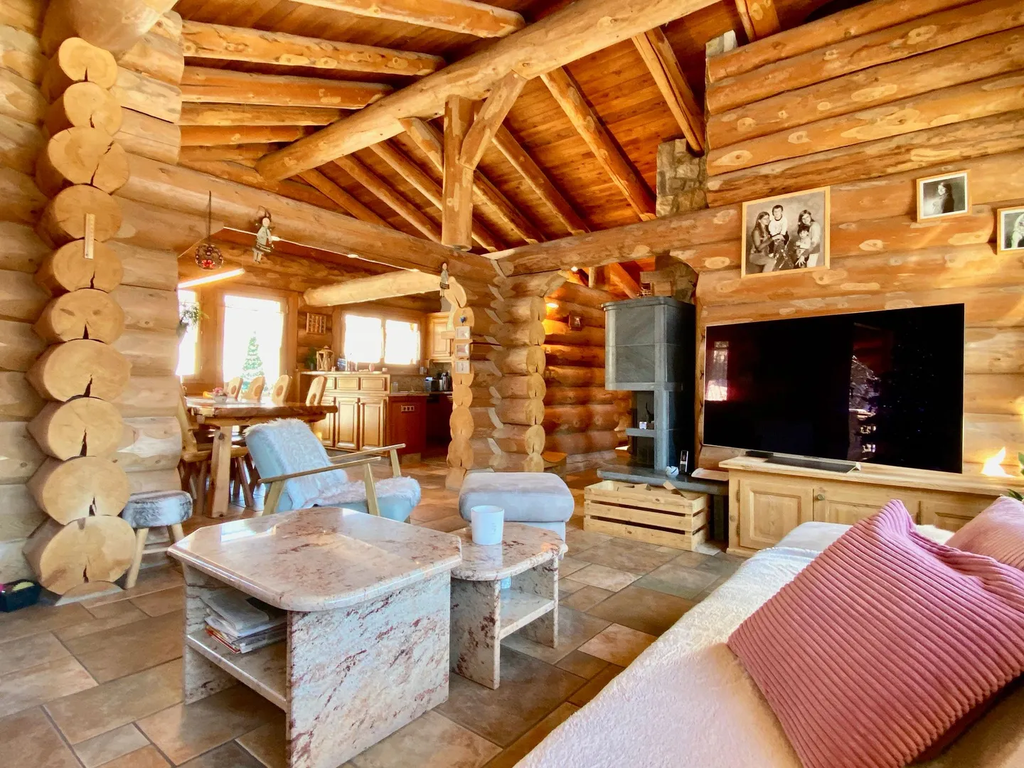 Chalet-Villa mit Bergblick - Foto 8 von 13