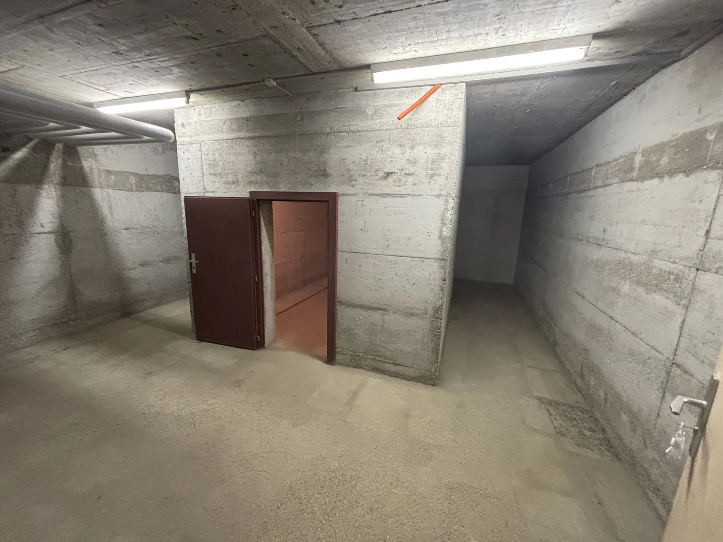 Le Chaux-de-Fonds 2 locali di stoccaggio in affitto - Foto 2 di 6