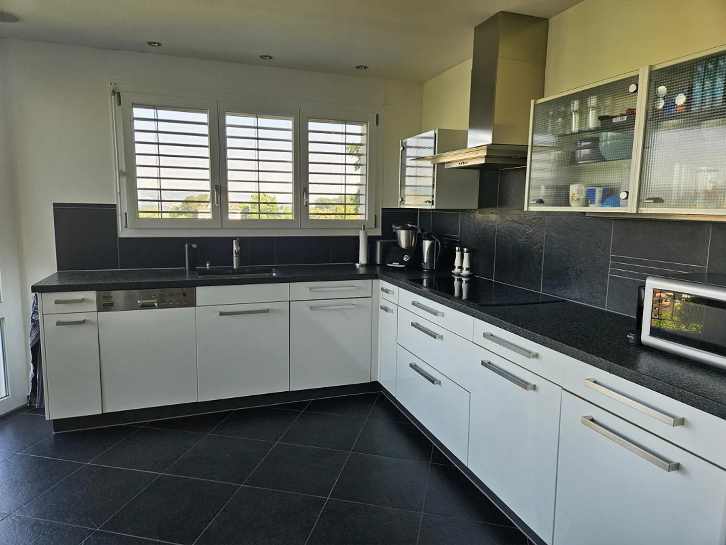 3.5 Room Garden Apartment, 115 m2 - Photo 3 of 7
