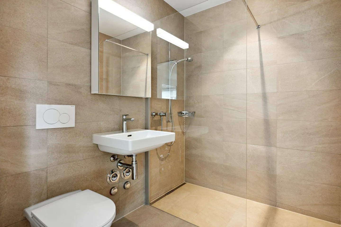 Modern Apartment with Smart Home - Photo 5 of 5