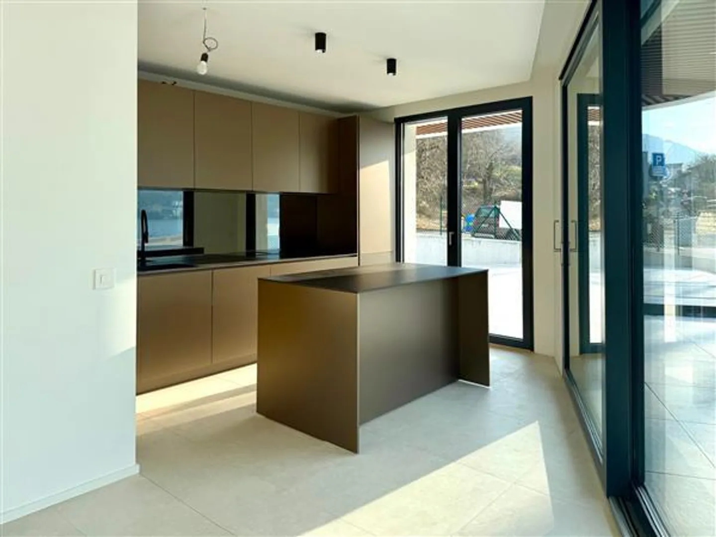 Brusino Arsizio: Villa 4.5 camere - Foto 3 di 13