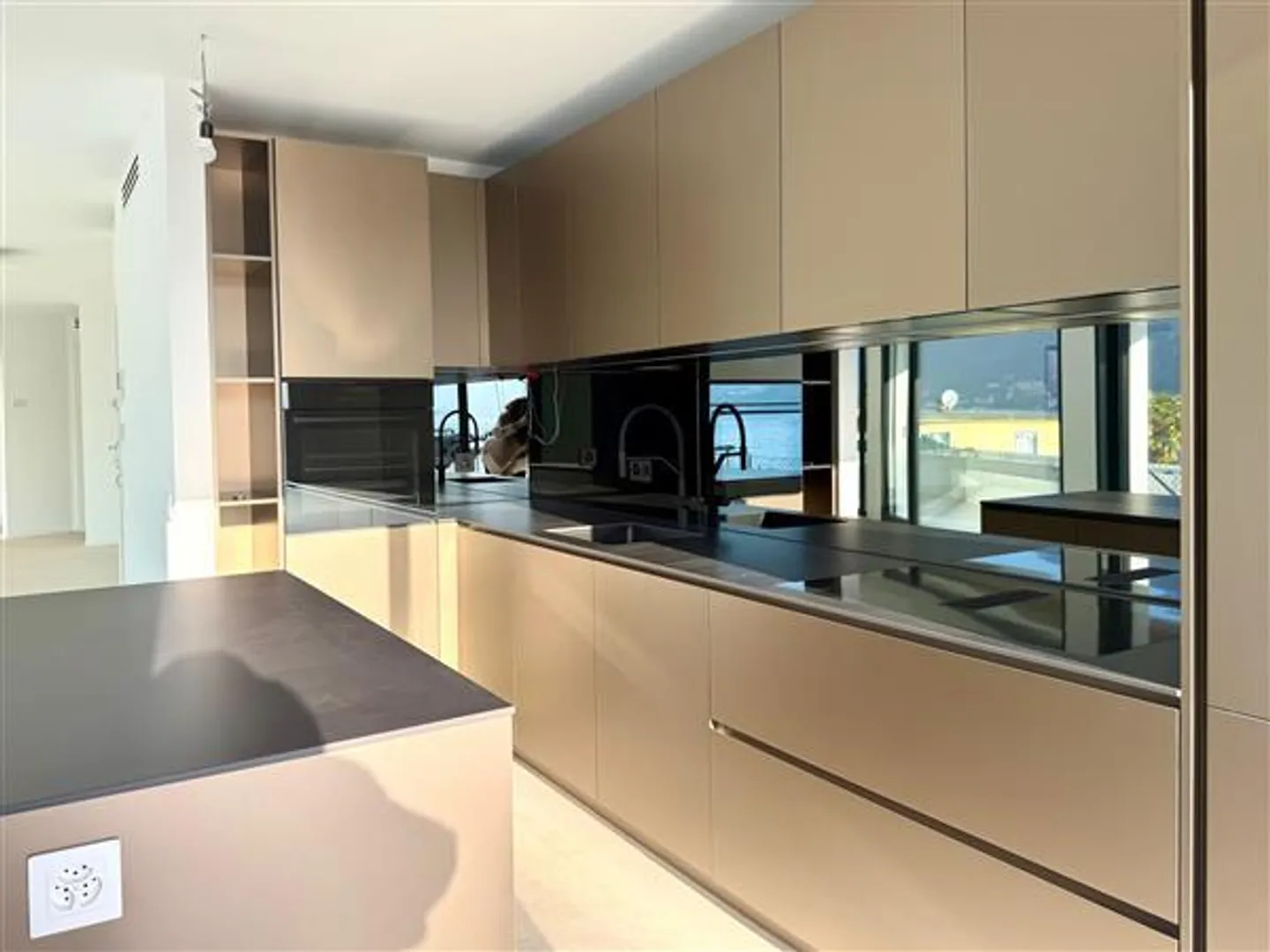 Brusino Arsizio: Villa 4.5 camere - Foto 4 di 13