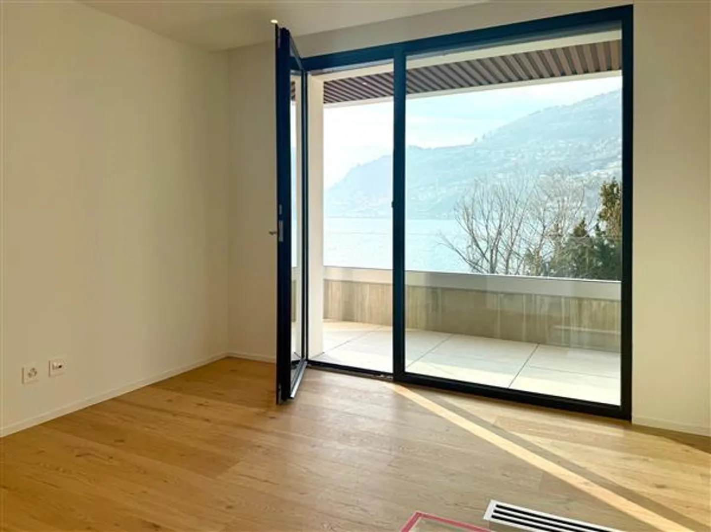 Brusino Arsizio: Villa 4.5 camere - Foto 7 di 13