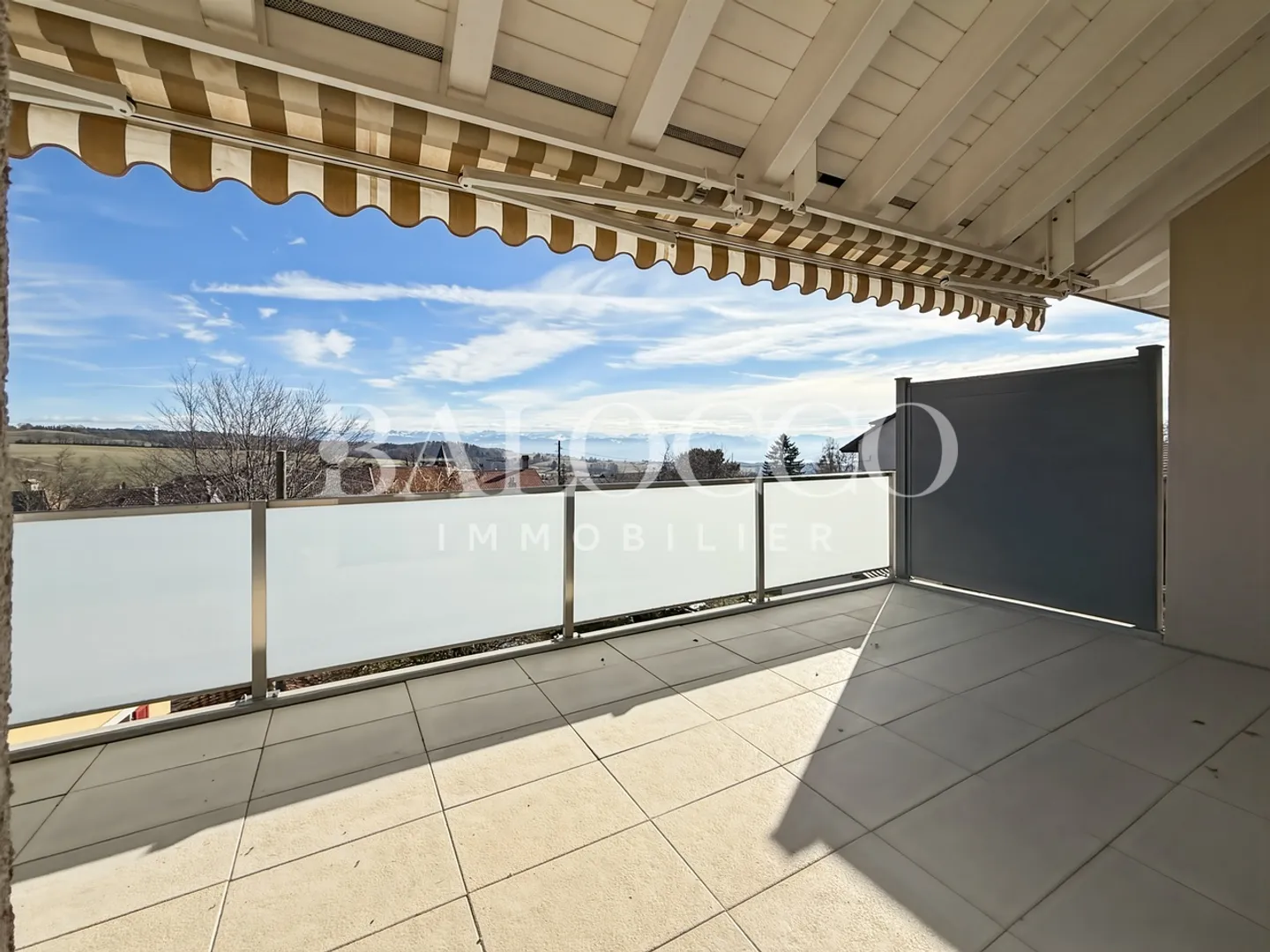 Appartement Duplex Charmant - Photo 3 sur 10