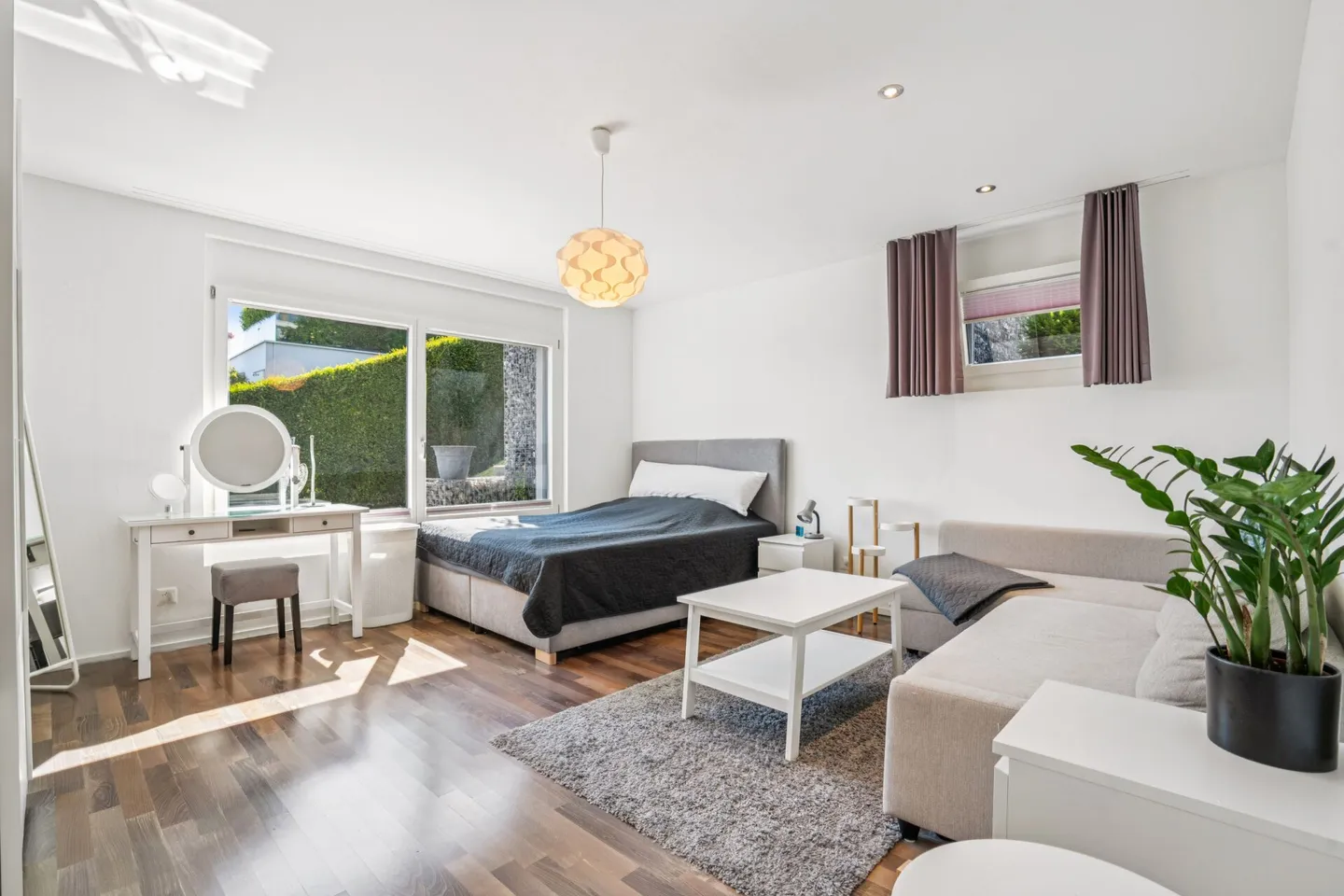 Villa familiare esclusiva con appartamento separato e vista lago - Foto 8 di 35