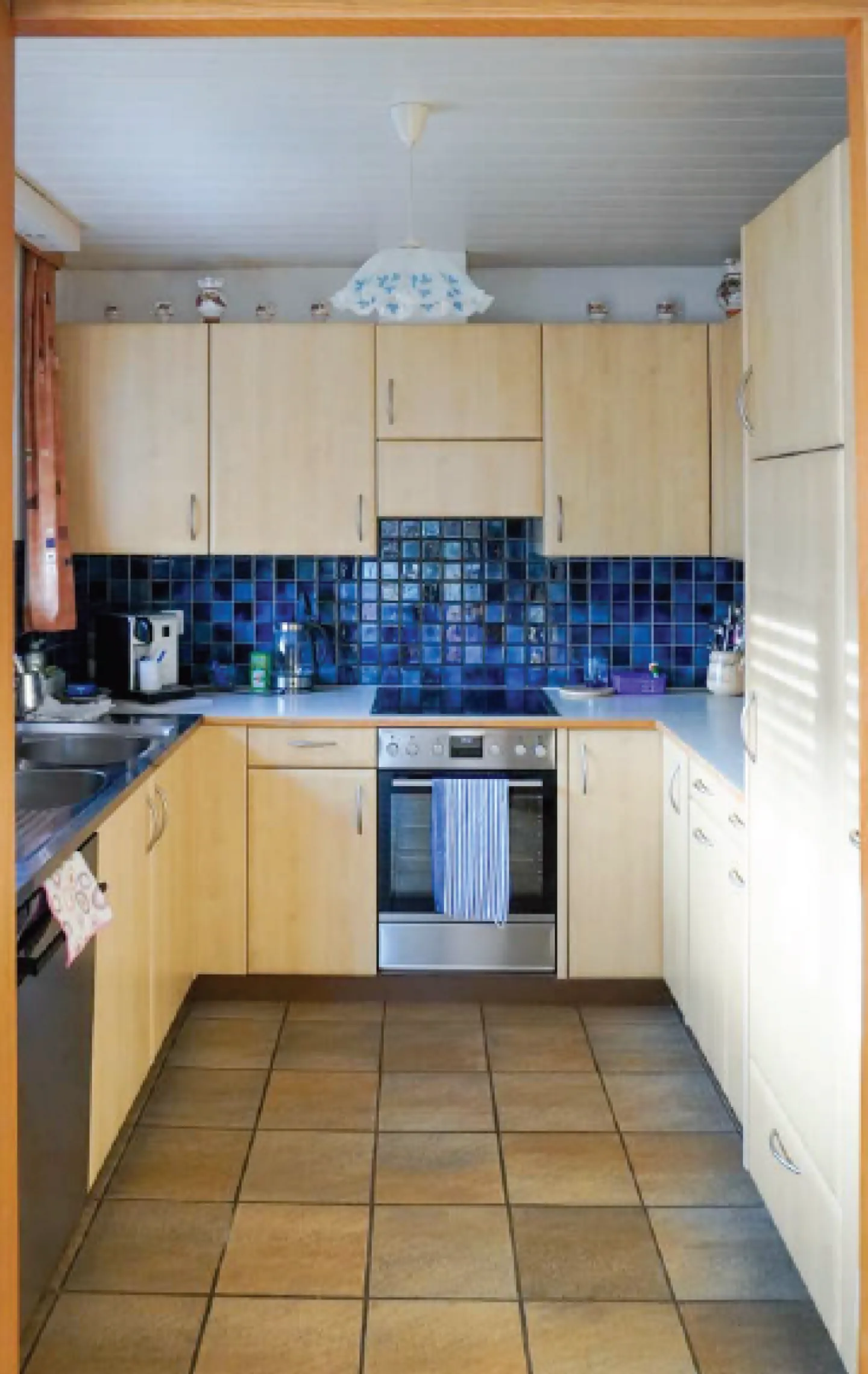 Casa unifamiliare indipendente di 5 stanze con garage, cortile, balcone, giardino e bella vista - Foto 6 di 13