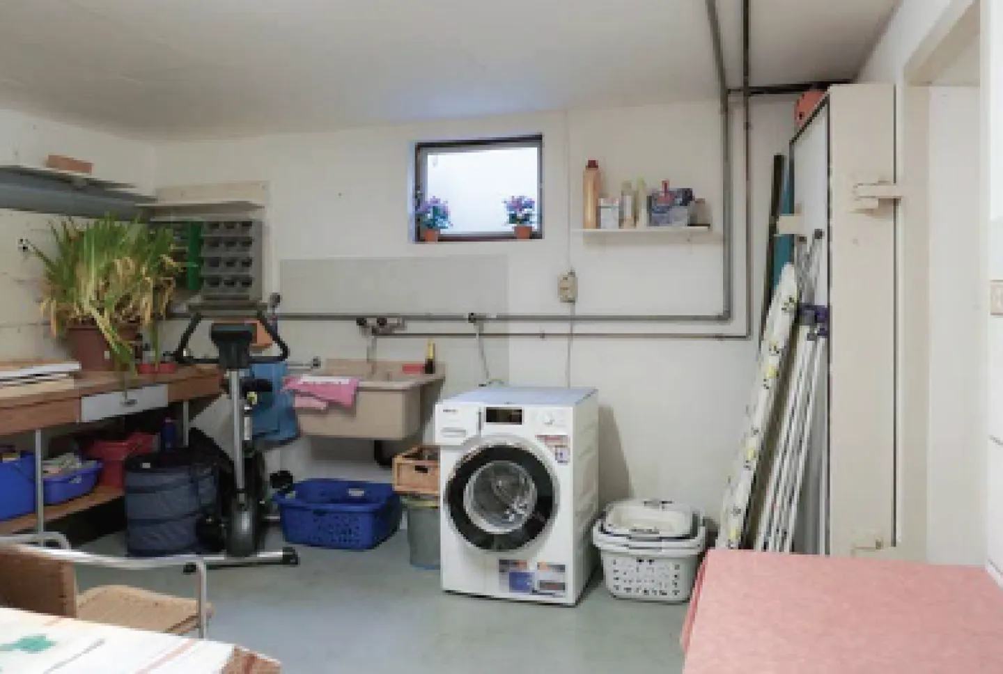 Casa unifamiliare indipendente di 5 stanze con garage, cortile, balcone, giardino e bella vista - Foto 12 di 13