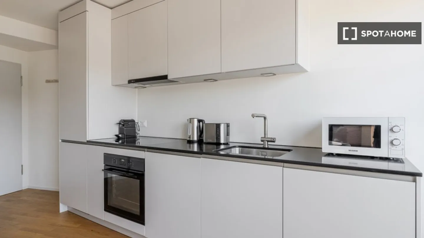 Appartamento in affitto - Foto 9 di 17