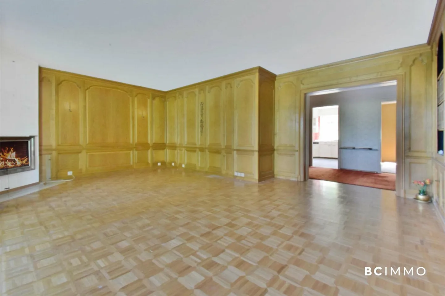 Eleganza, volumi e ambiente di vita privilegiato alle porte del Golf di ... - Foto 2 di 8