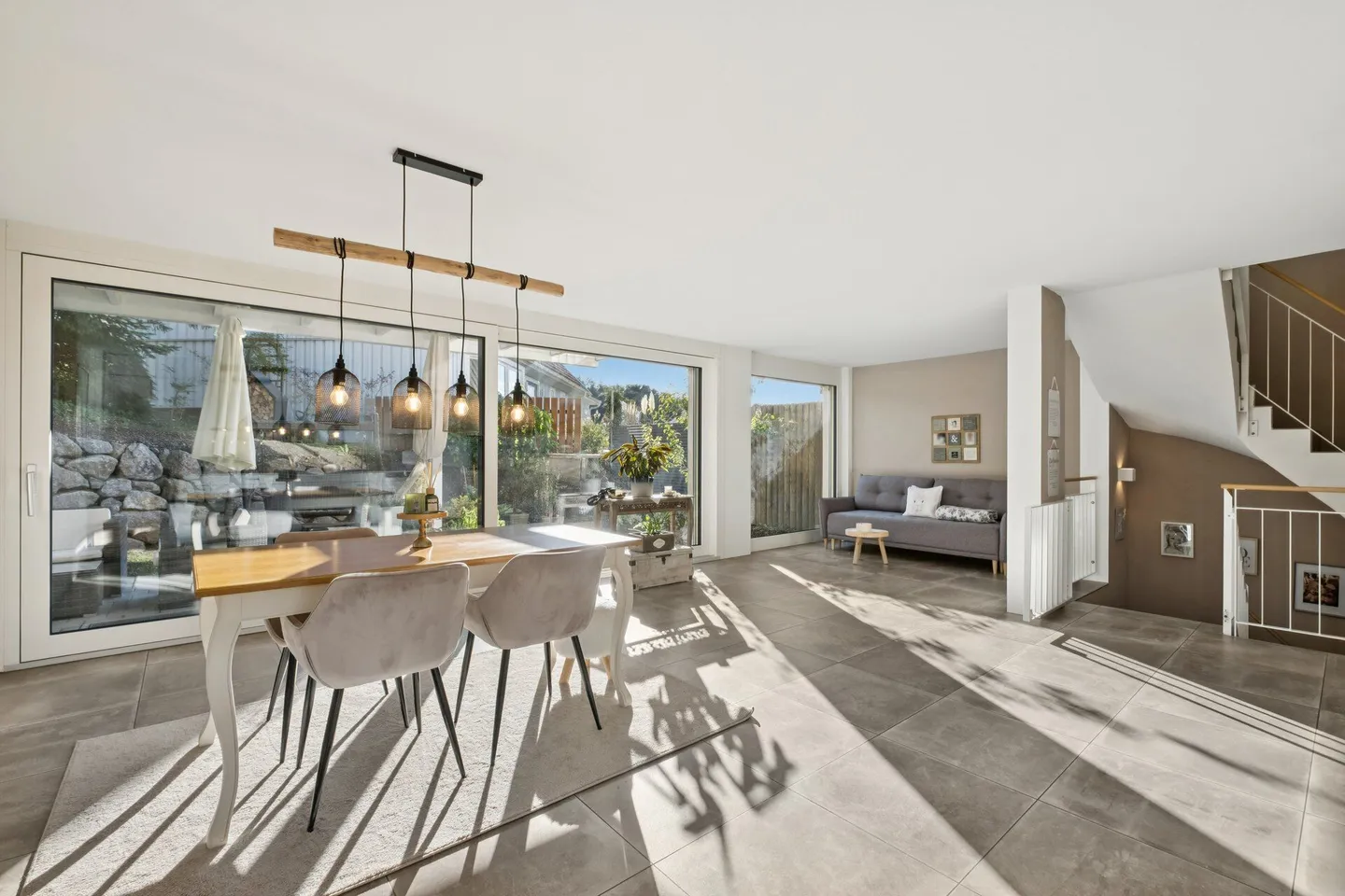 Maison individuelle à vendre - Photo 1 sur 8