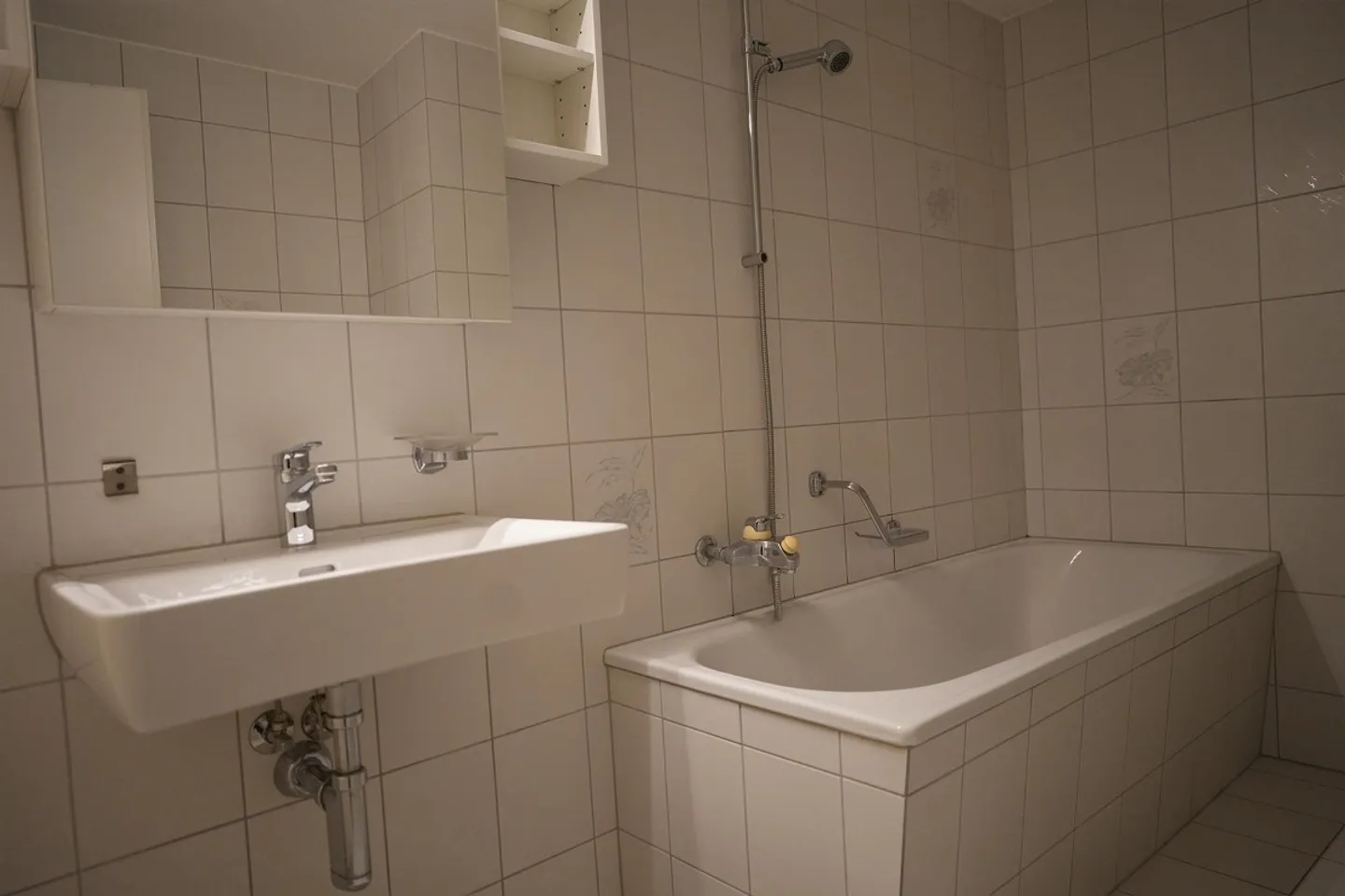 Appartamento con ingresso separato - Foto 5 di 9