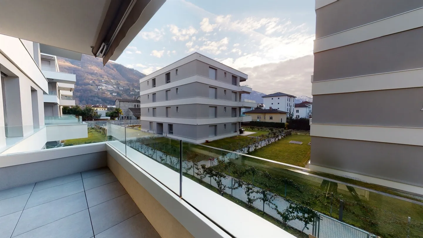 Appartamento moderno con terrazzo - Foto 1 di 8