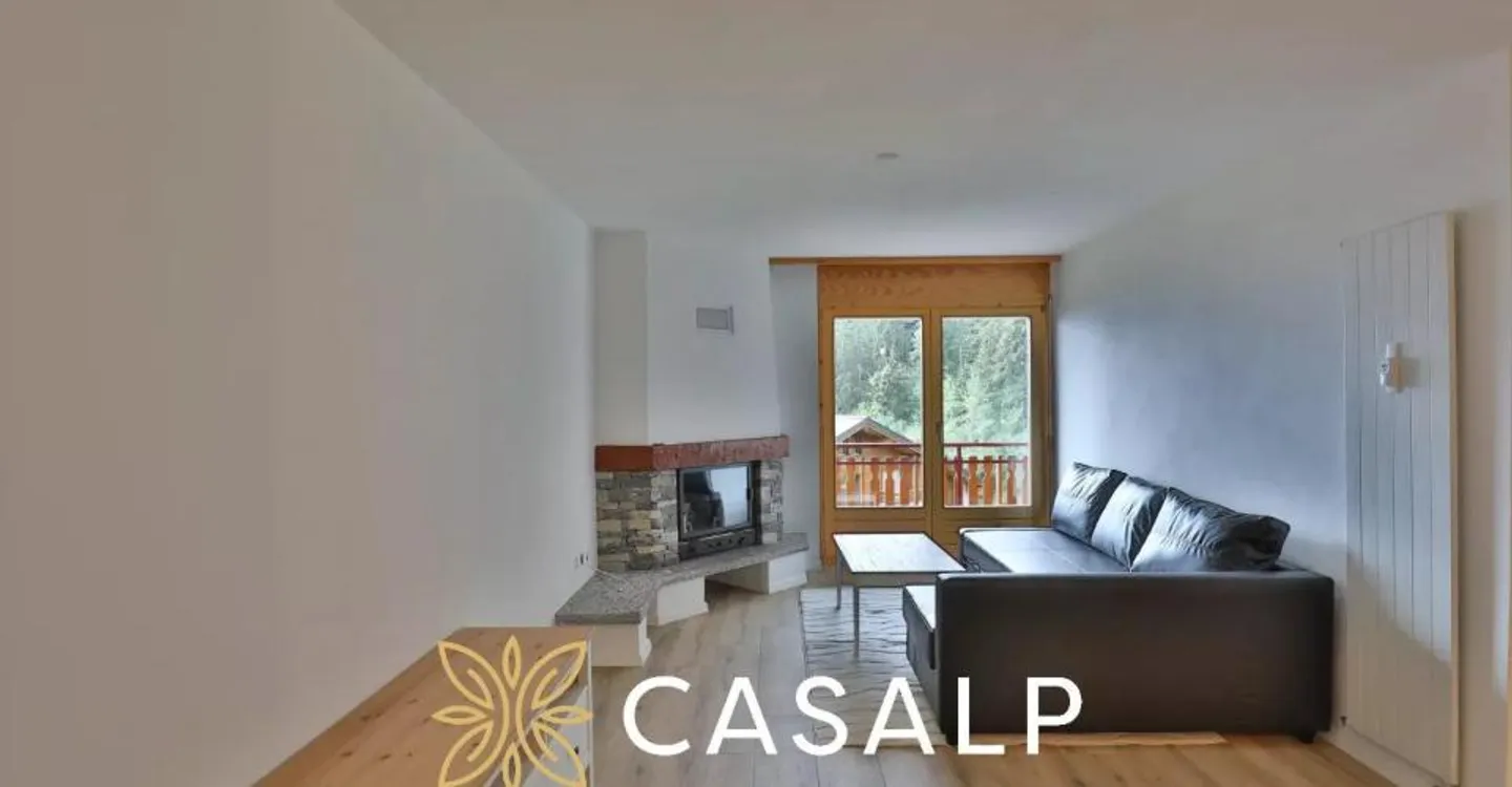 Superb 2.5 room renovated apartment at the foot of the slopes - Photo 1 of 12