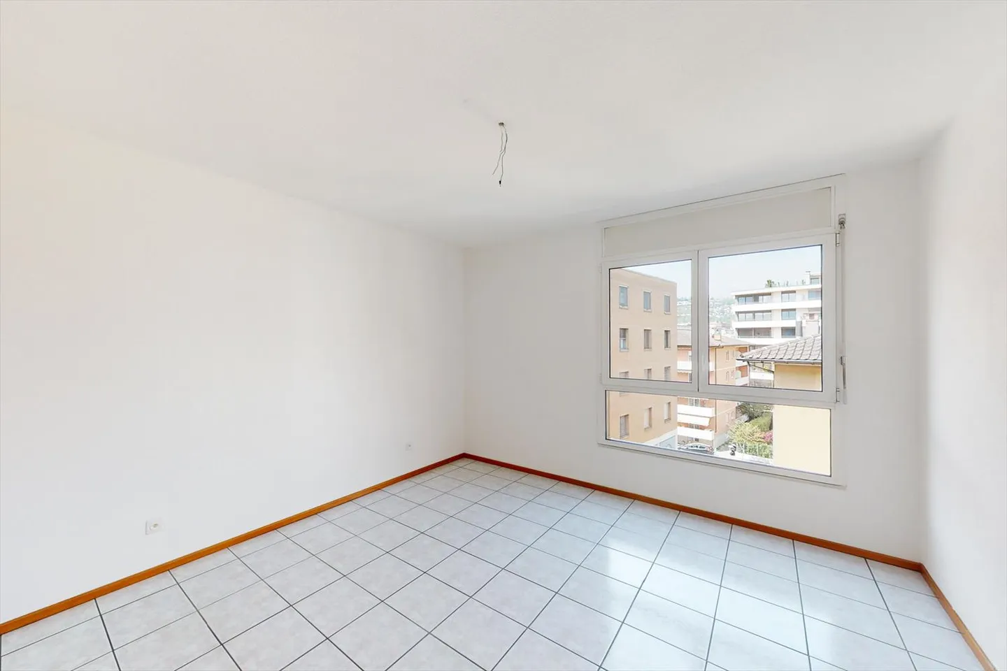 Opportunity in Viganello: 3.5 rooms for rent in a strategic location - Photo 8 of 9