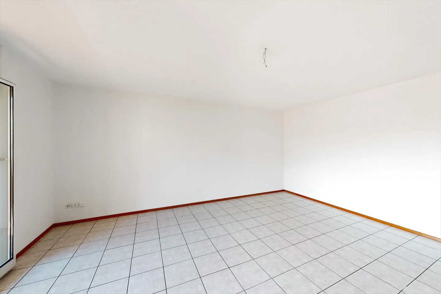 Opportunity in Viganello: 3.5 rooms for rent in a strategic location - Photo 2 of 9