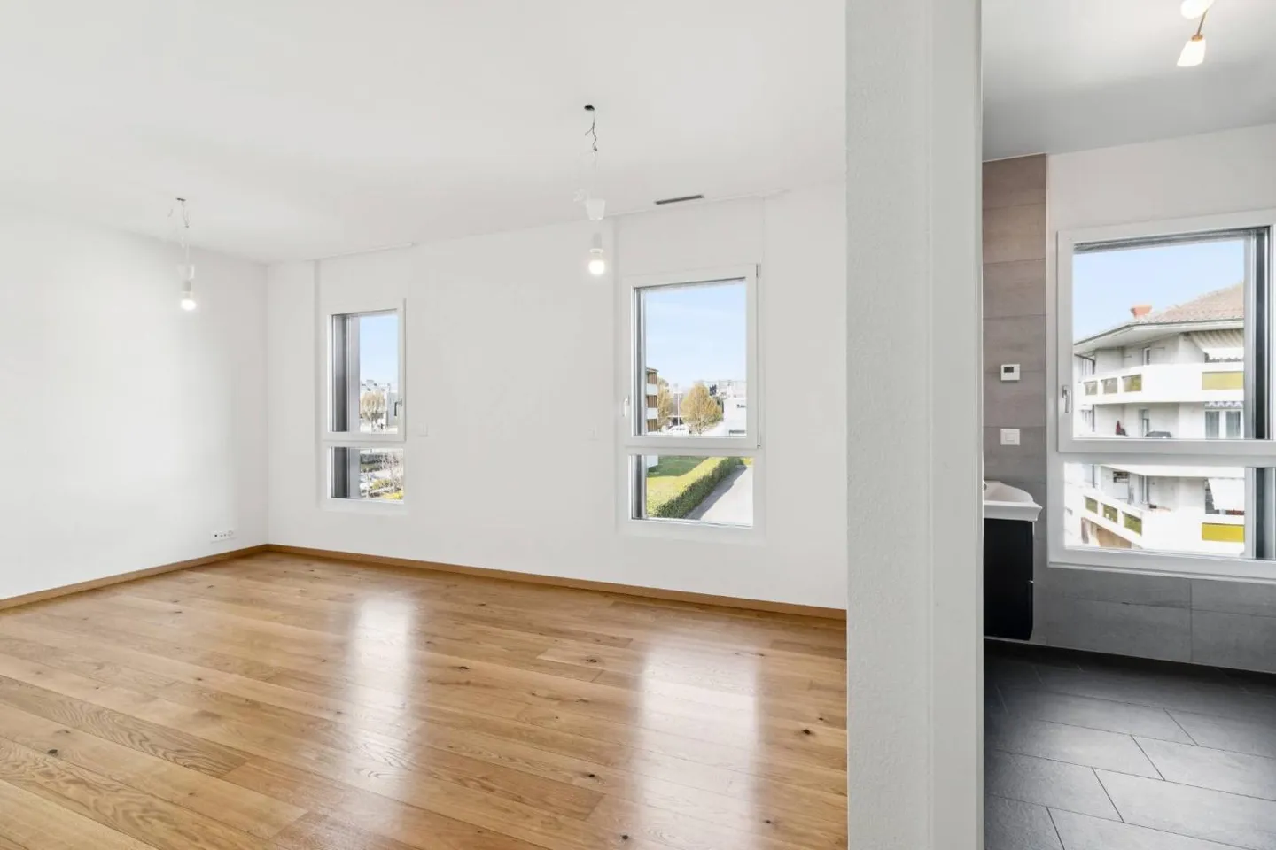 4,5-Zimmer-Dachgeschoss in Préverenges mit Blick auf den See & die Alpen - Foto 4 von 13