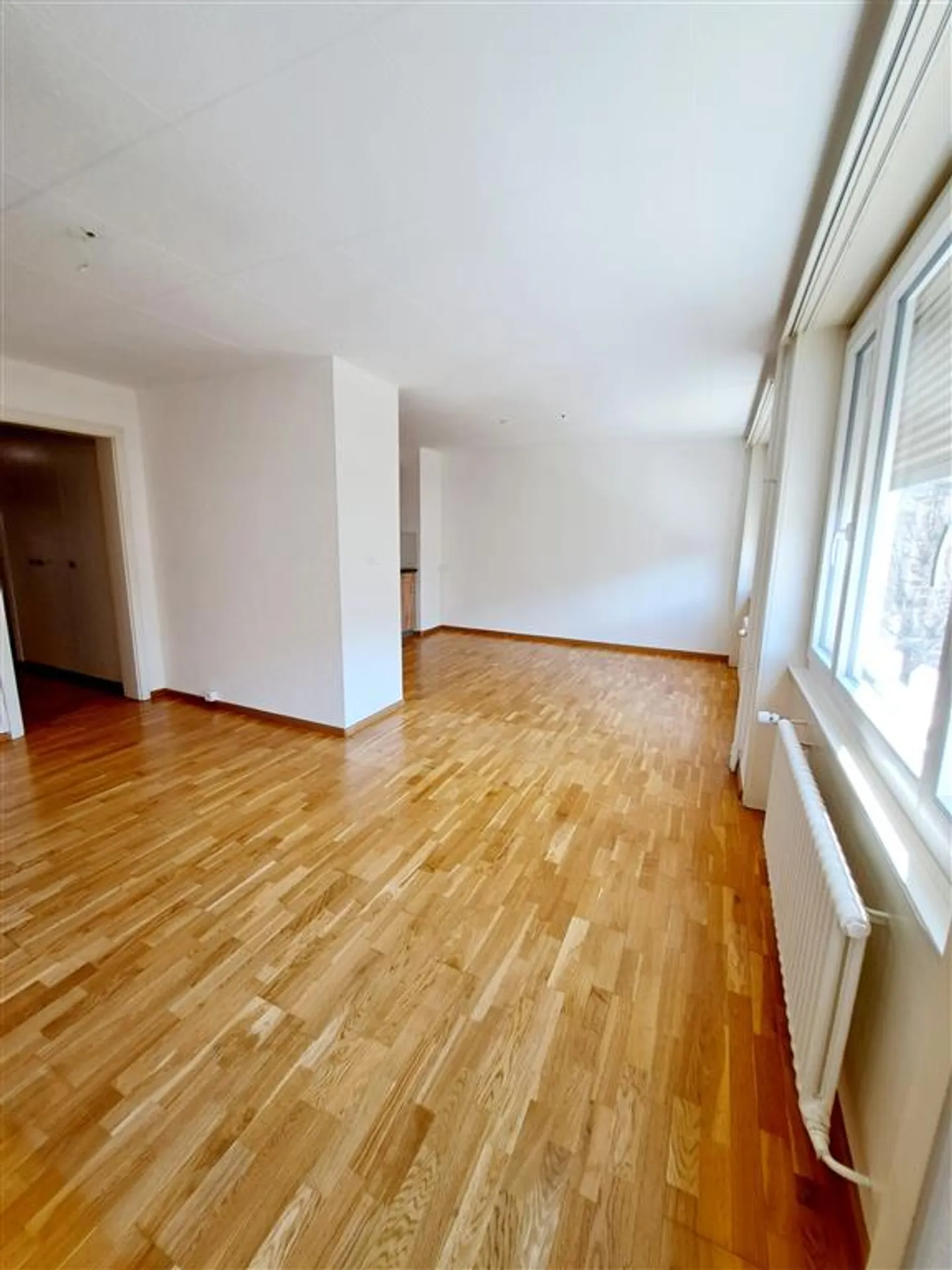 Apartment for rent - Photo 4 of 9