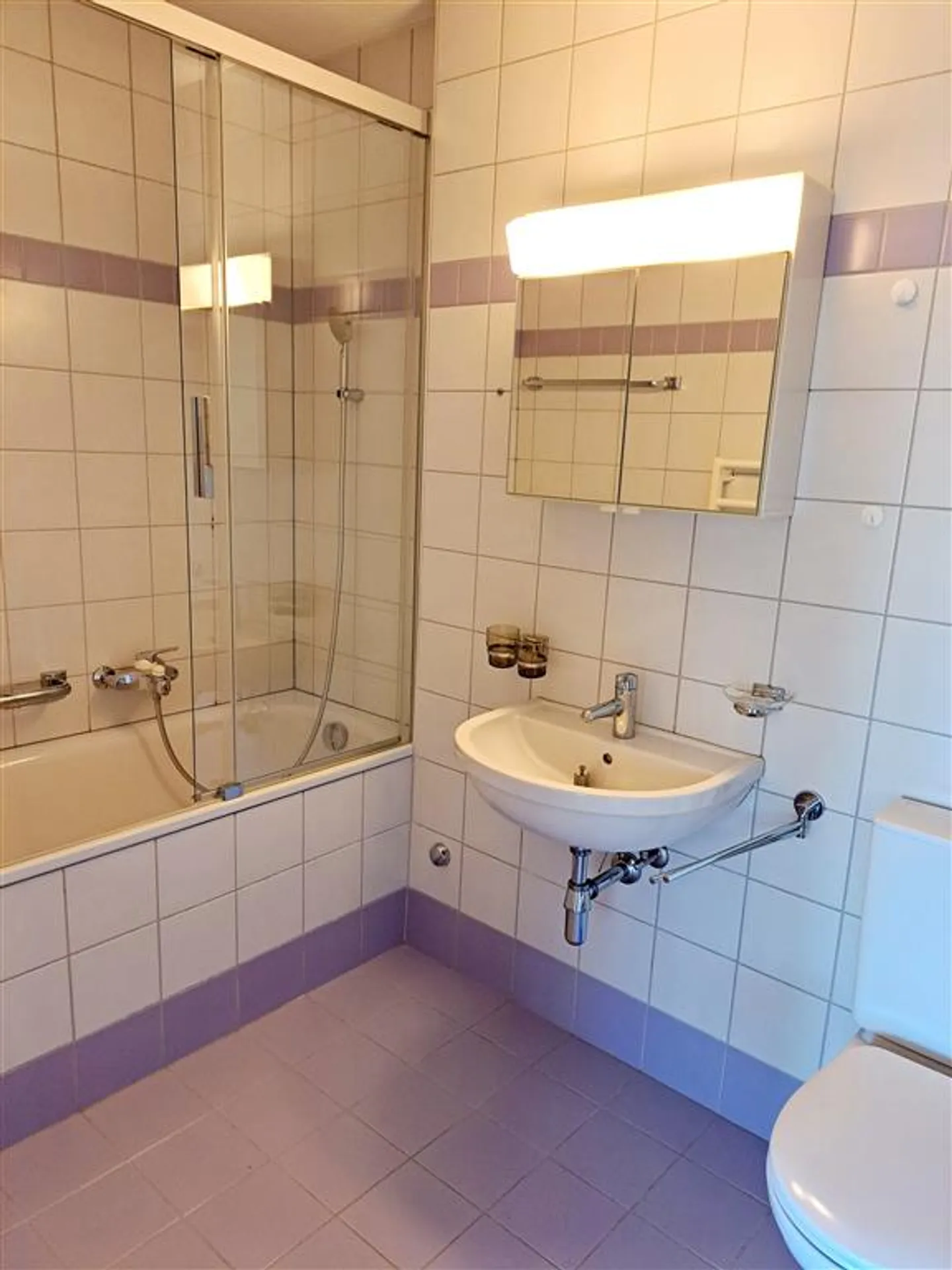 Apartment for rent - Photo 5 of 9