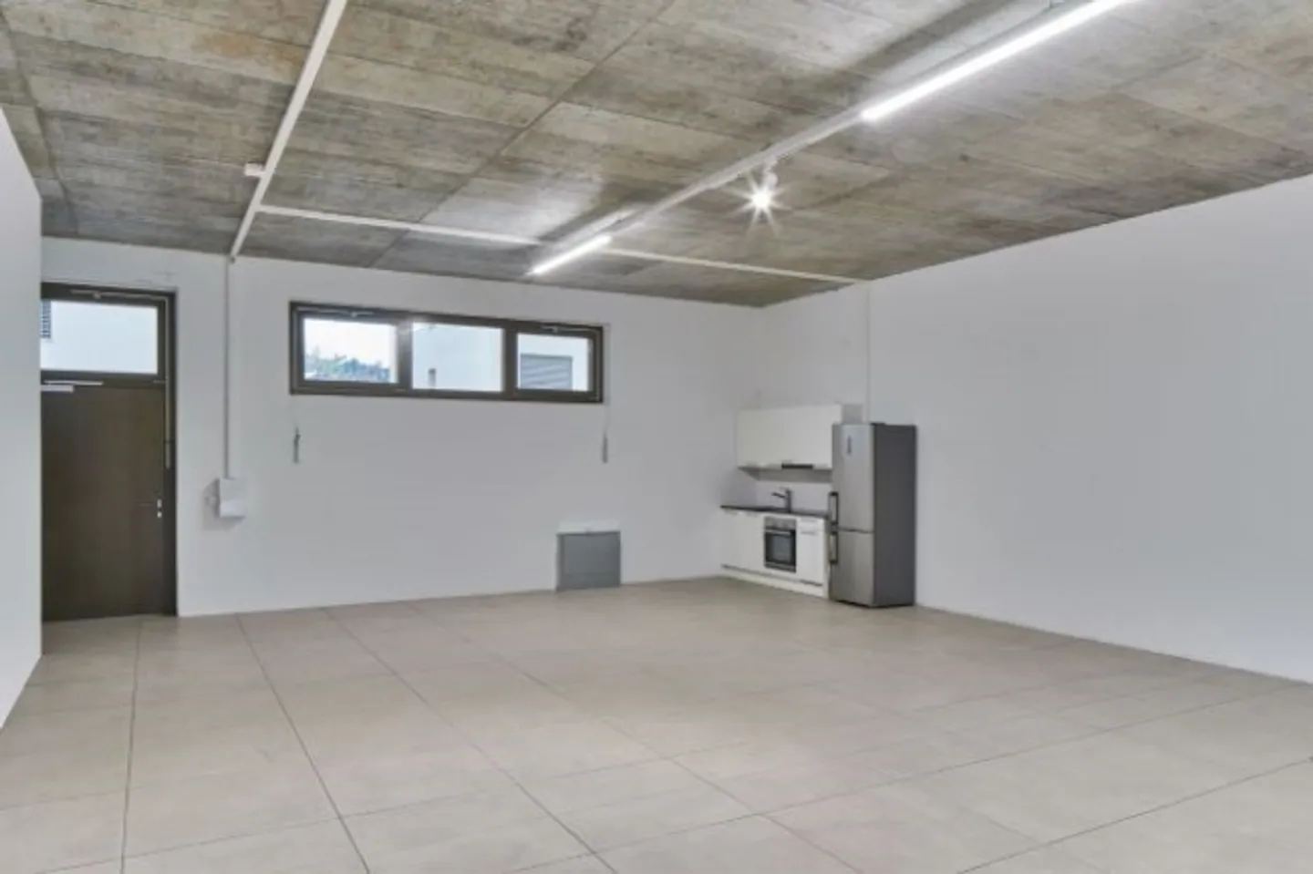 Mischgenutztes Gebäude mieten - Foto 5 von 5