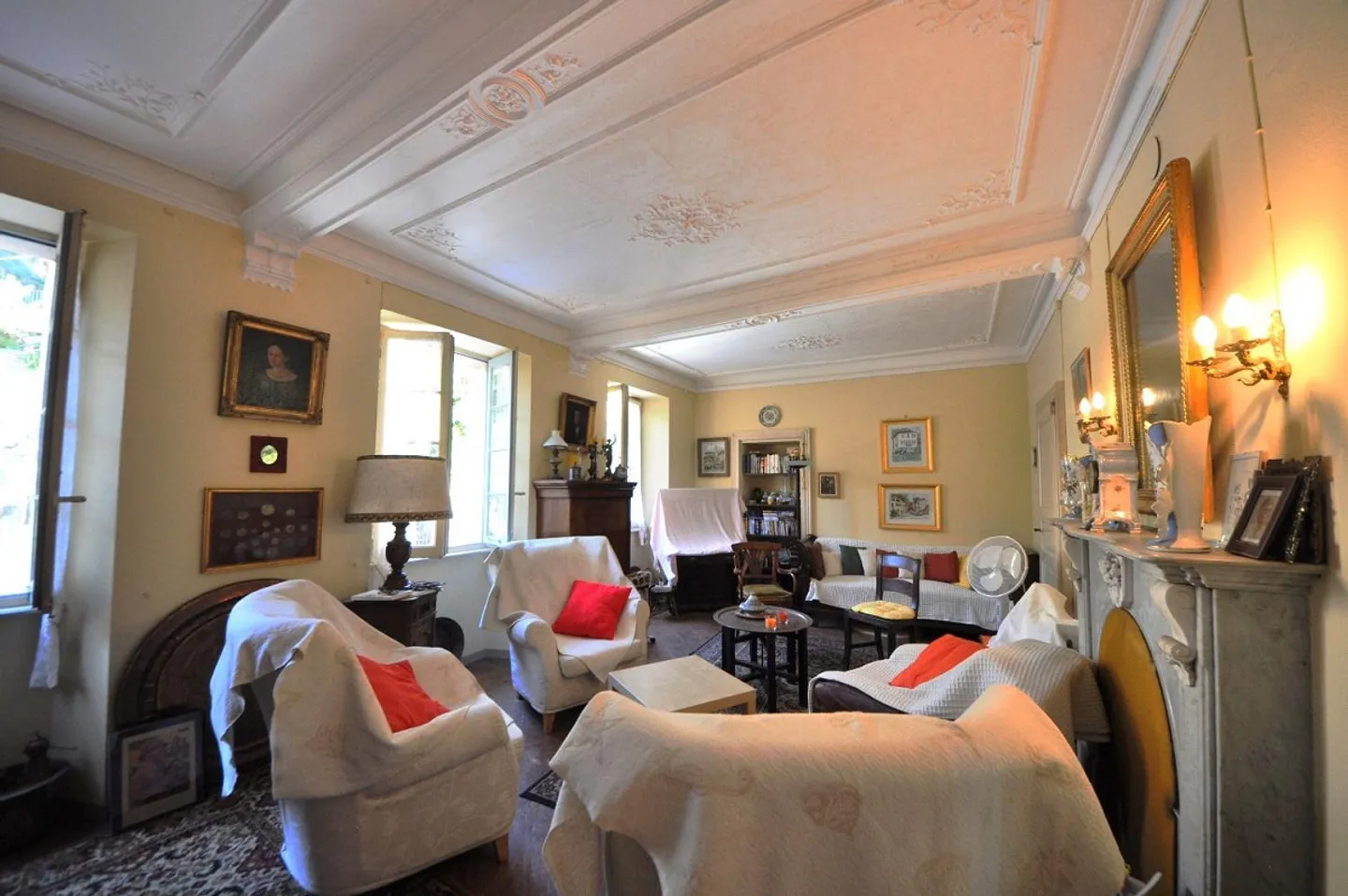 Appartamento in casa d'epoca a Carabbia - Foto 1 von 9