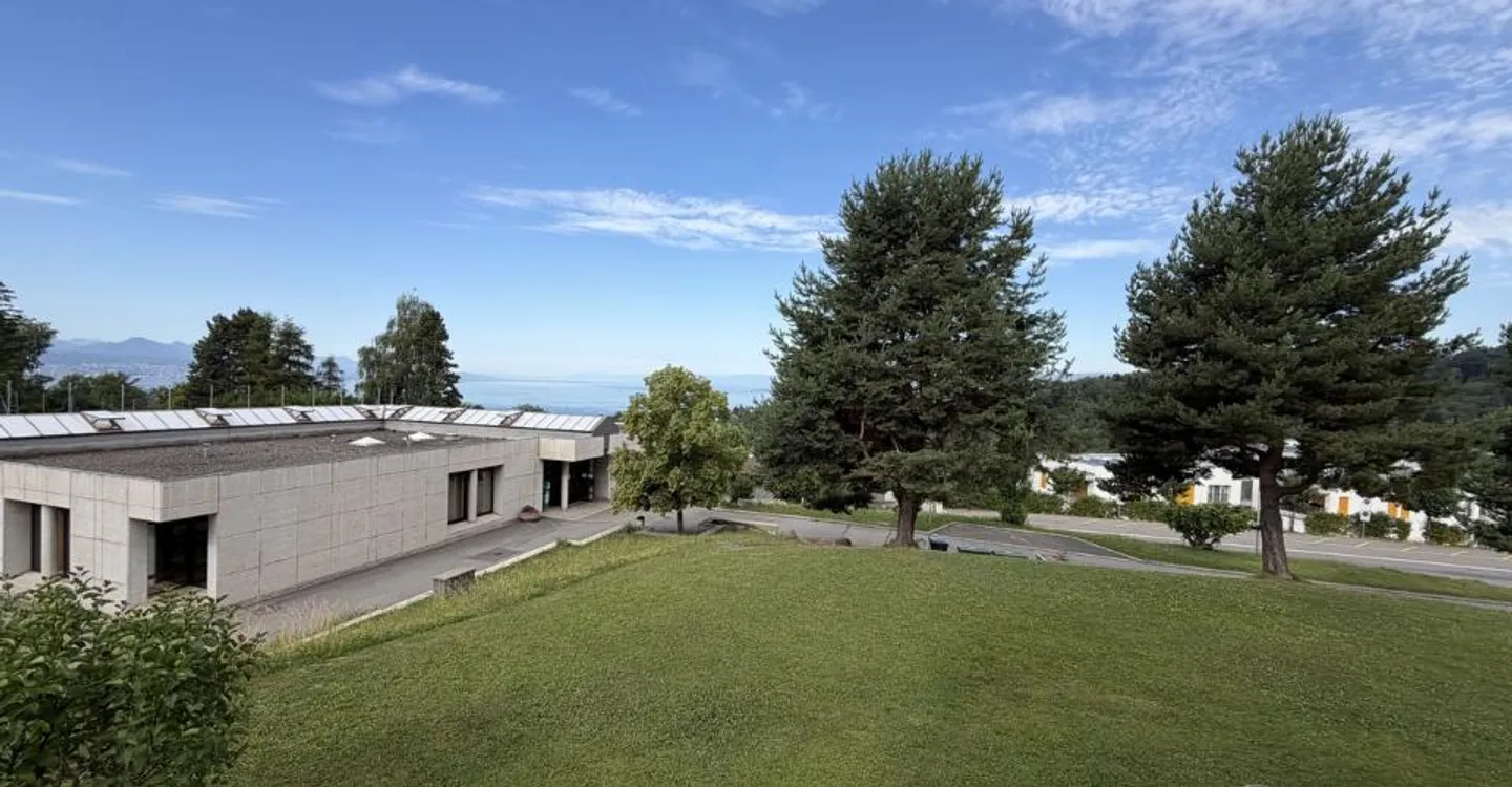 5.5-room apartments with unobstructed view of the lake - Photo 6 of 9