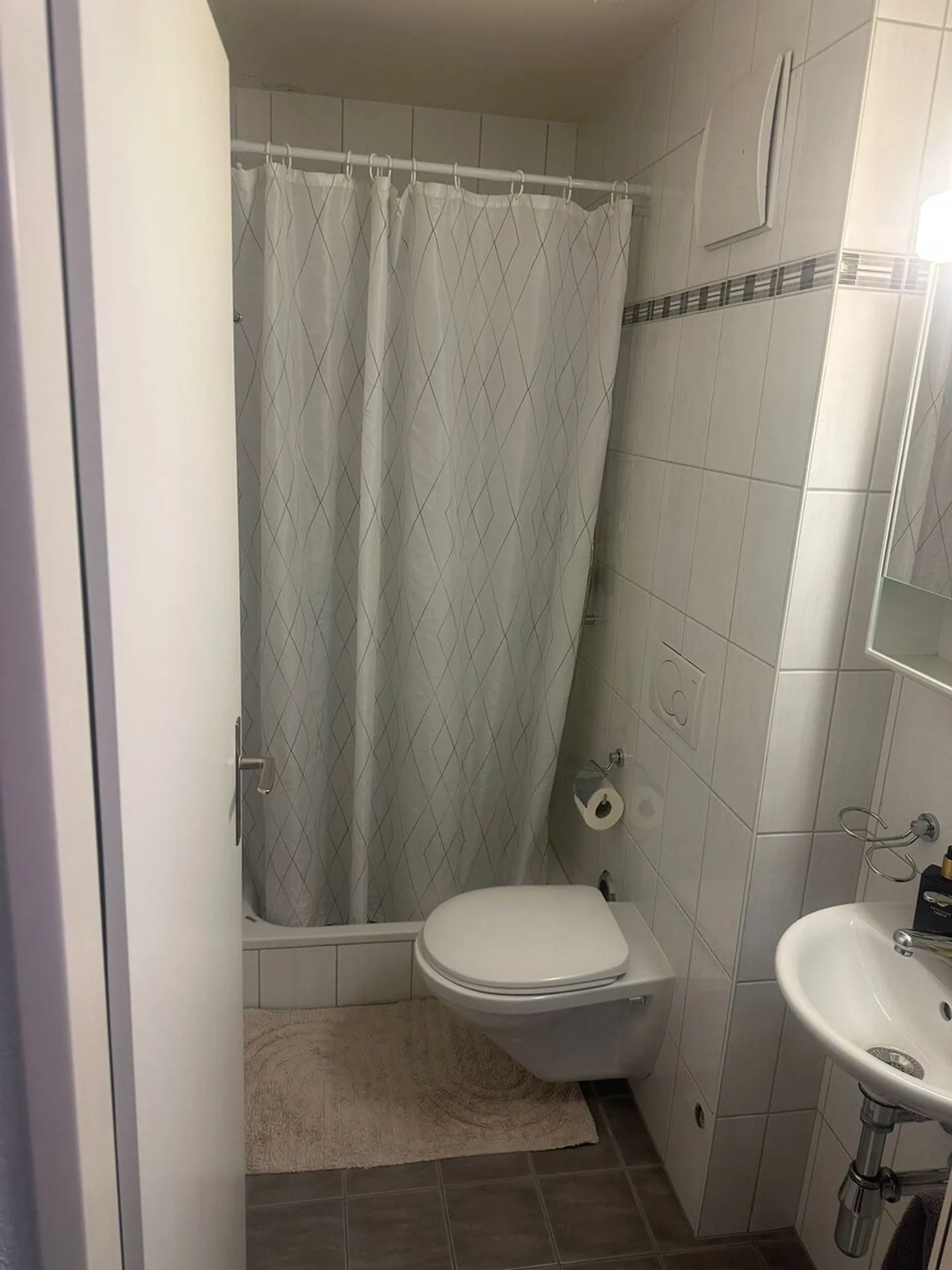 4,5-Zimmer-Wohnung im 1. Stock - Foto 9 von 9