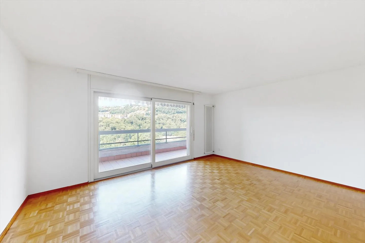 Élégance et tranquillité appartement 3.5 pièces immergé dans la verdure - Photo 1 sur 9