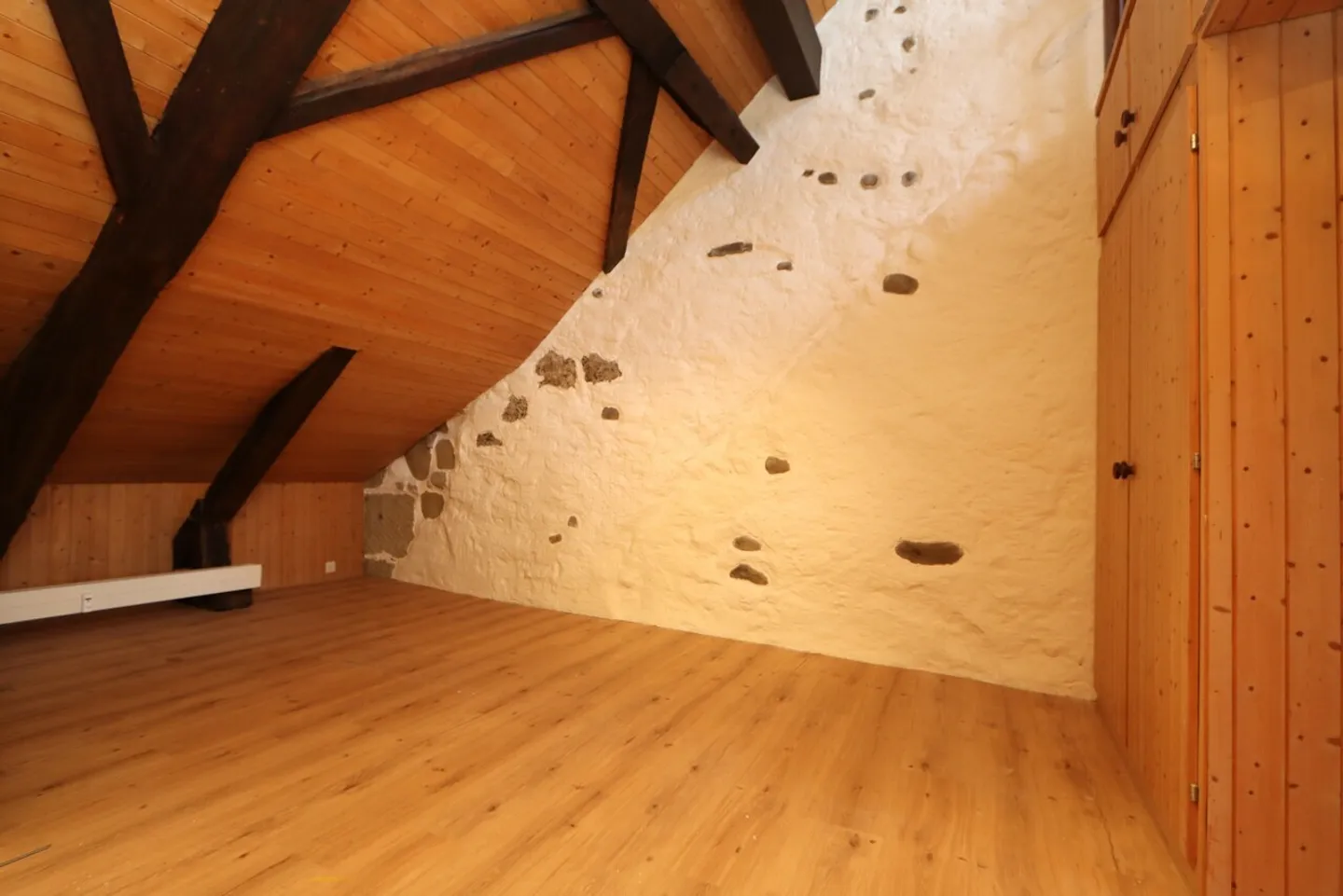 Appartamento triplex unico di 6 stanze incluso galleria in affitto - Foto 12 di 19
