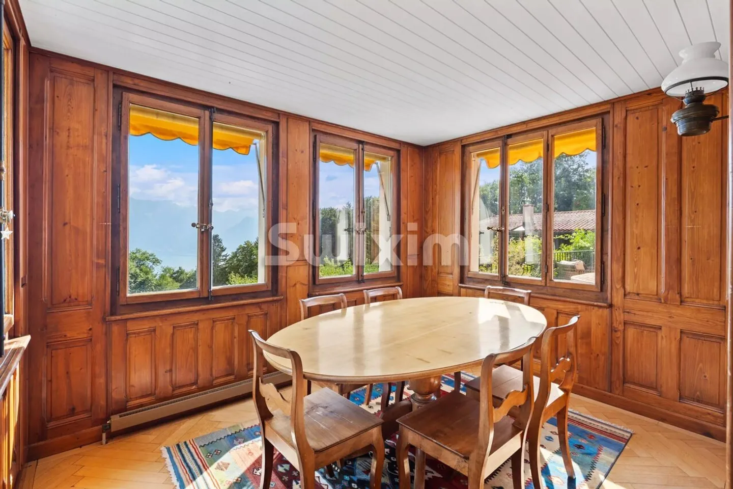 Exclusive ! Villa in the heart of nature with lake view! - Photo 4 of 9