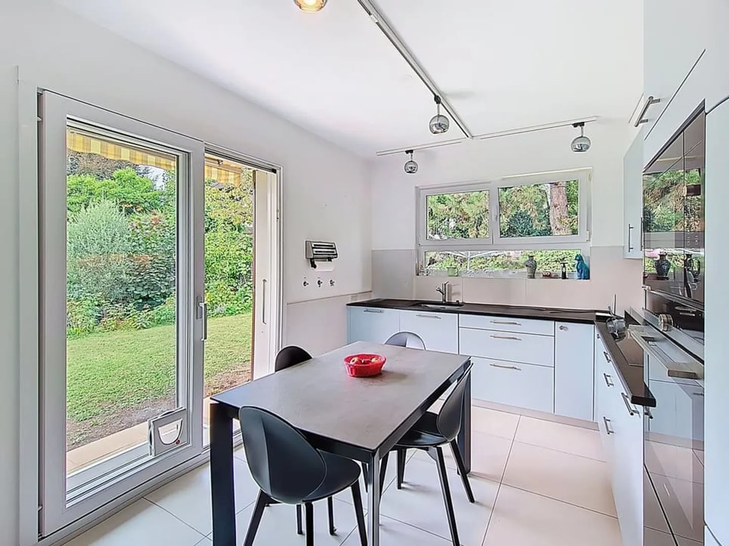 Magnificent 5.5P Villa with a large quiet garden - Photo 1 of 13