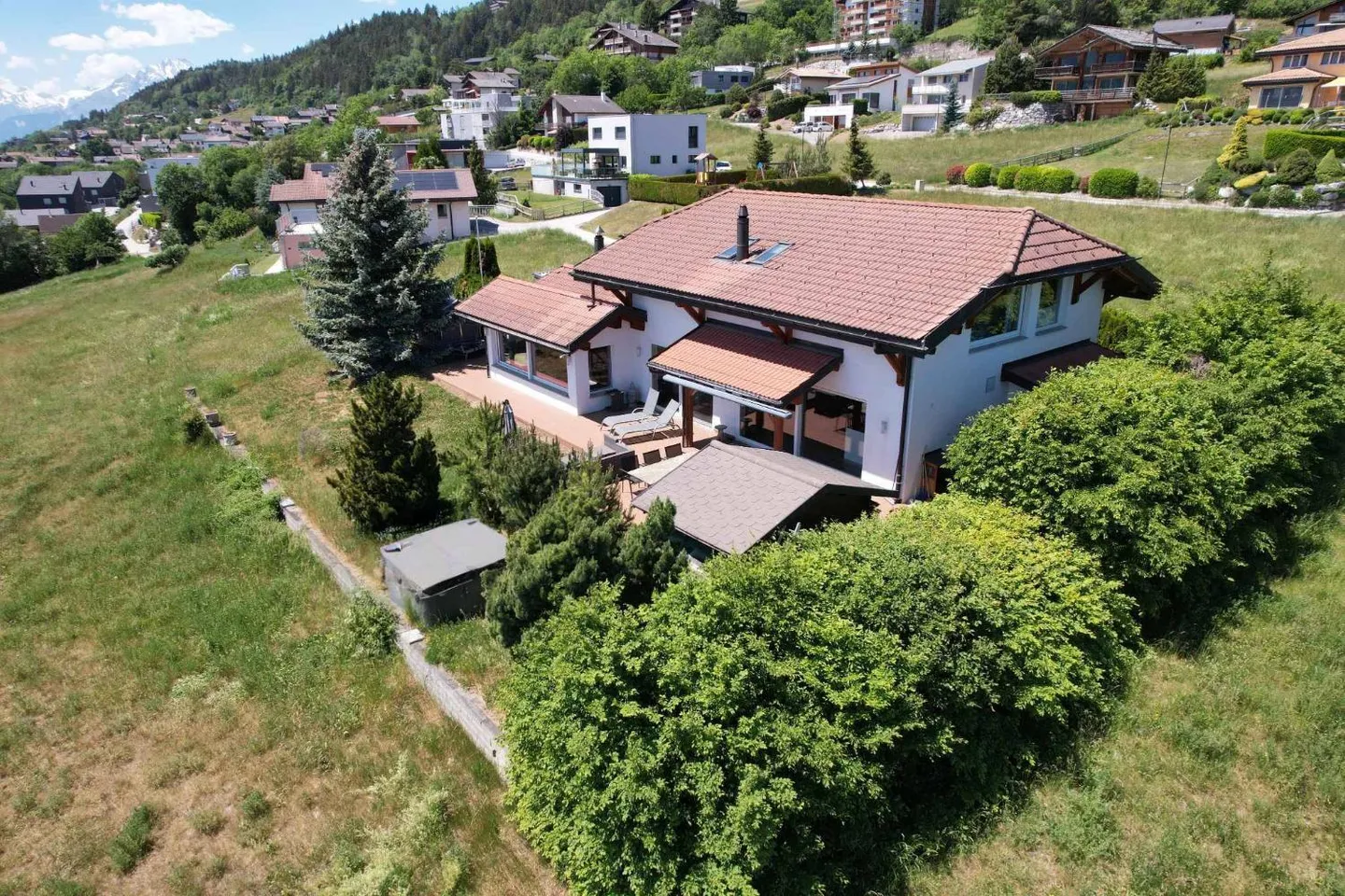 Magnifique villa individuelle avec vue panoramique et dépendance - Photo 1 sur 13