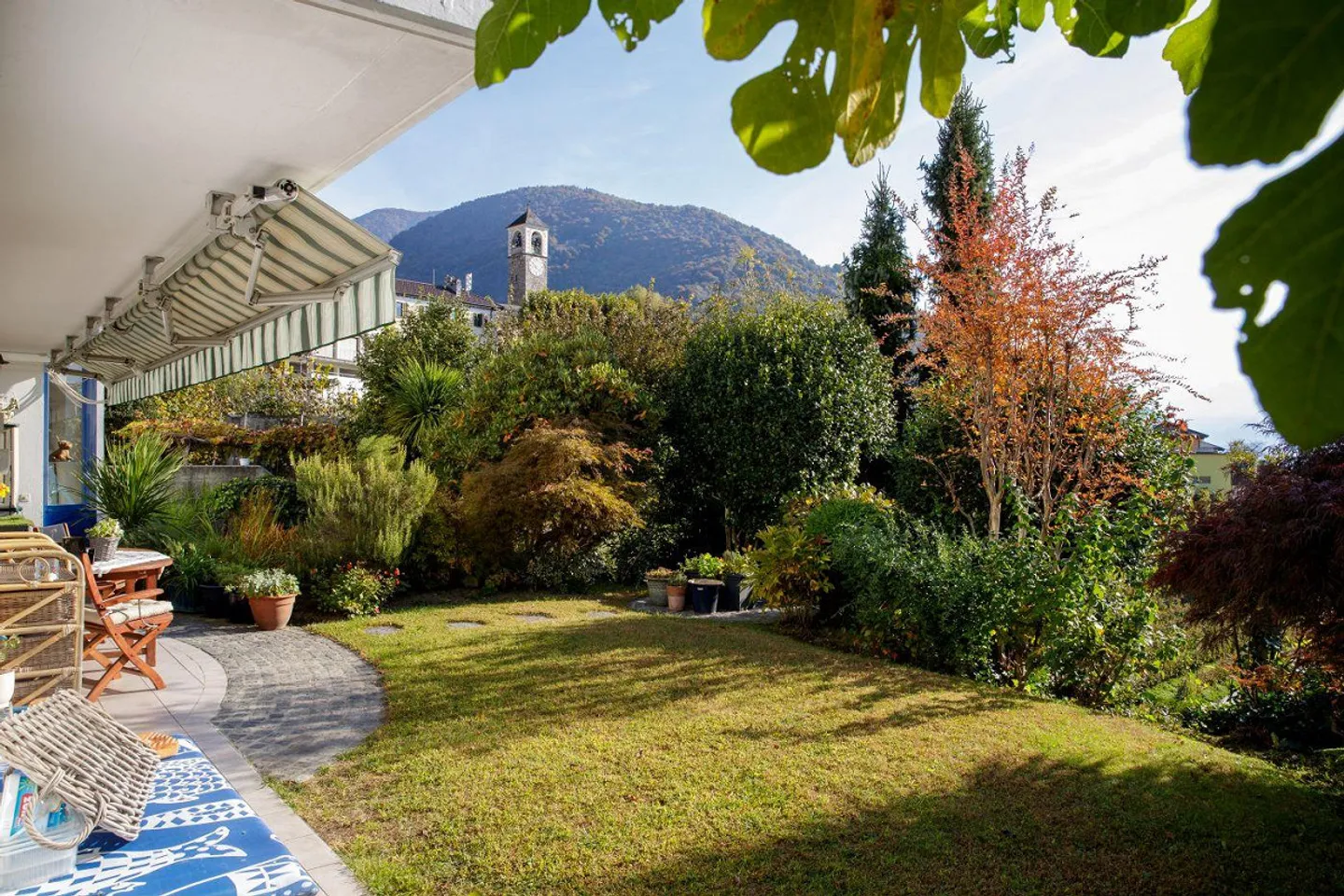 Casa bifamiliare in bella posizione a sud - Foto 2 di 11