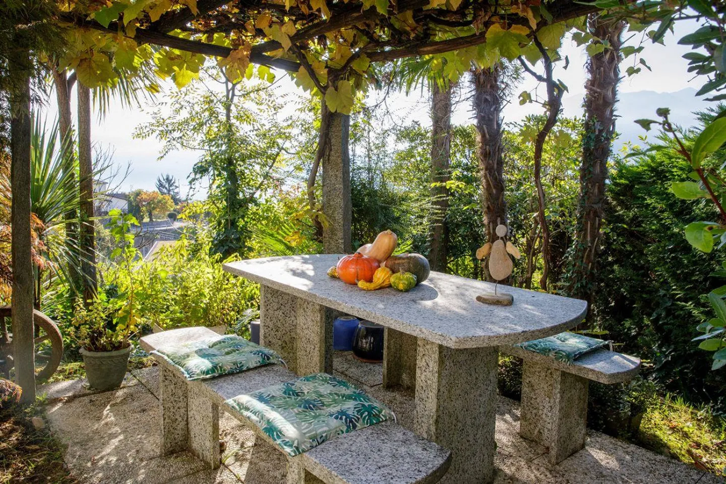 Casa bifamiliare in bella posizione a sud - Foto 3 di 11
