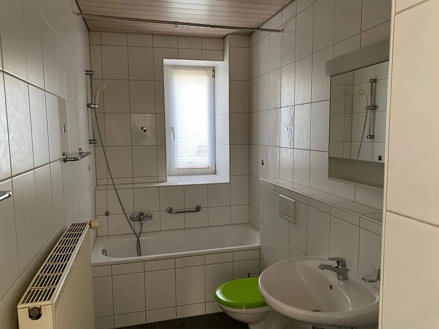 3 Room Apartment - Photo 3 of 6