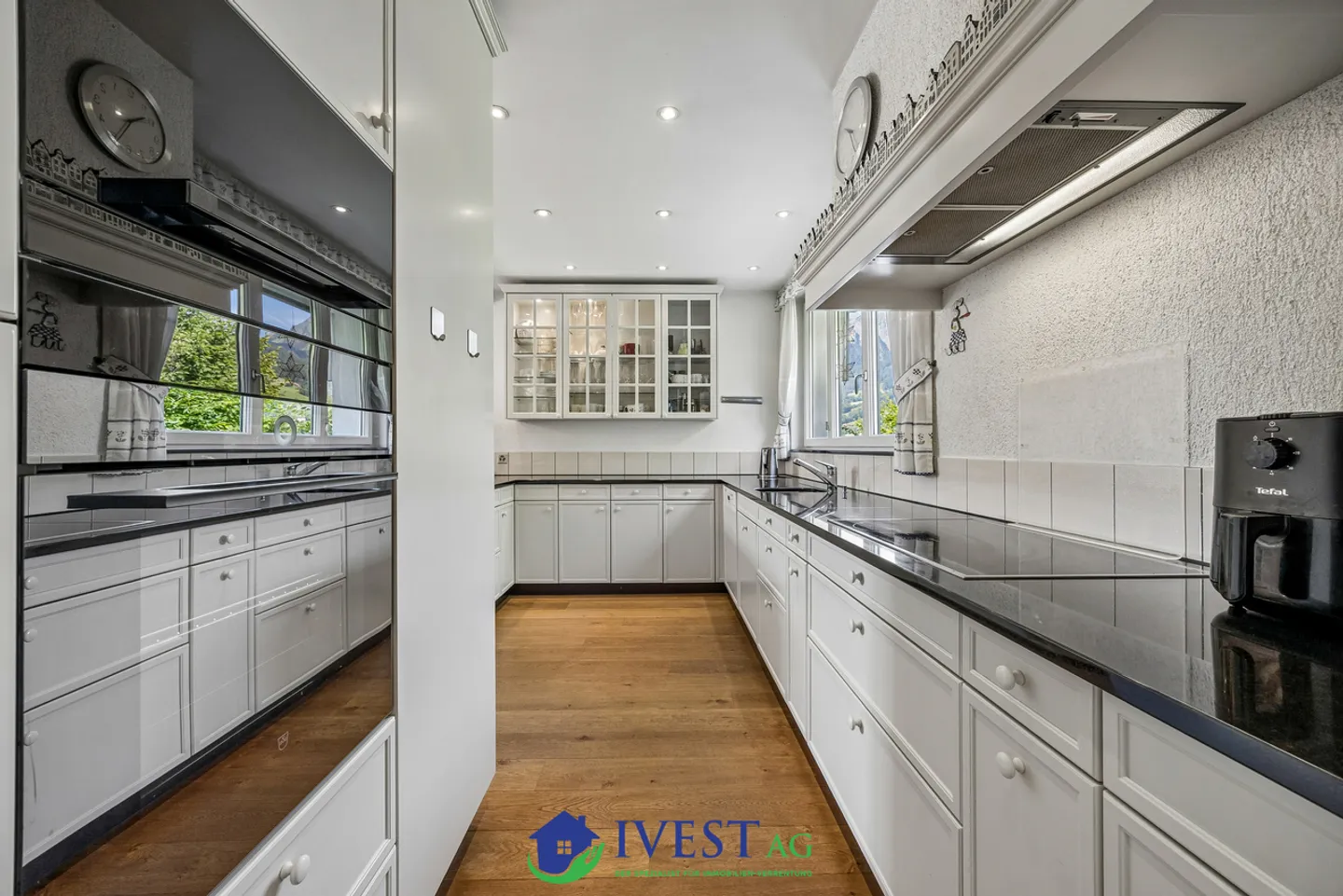 Exclusive Family Home with Lake View - Photo 11 of 39