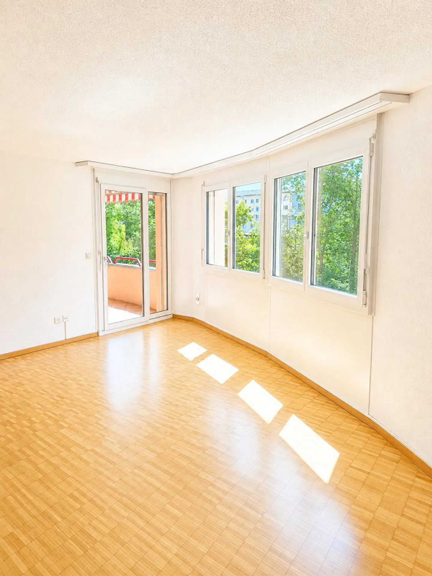 Appartement lumineux de 3,5 pièces à louer dans le parc Bellevue - Photo 4 sur 11