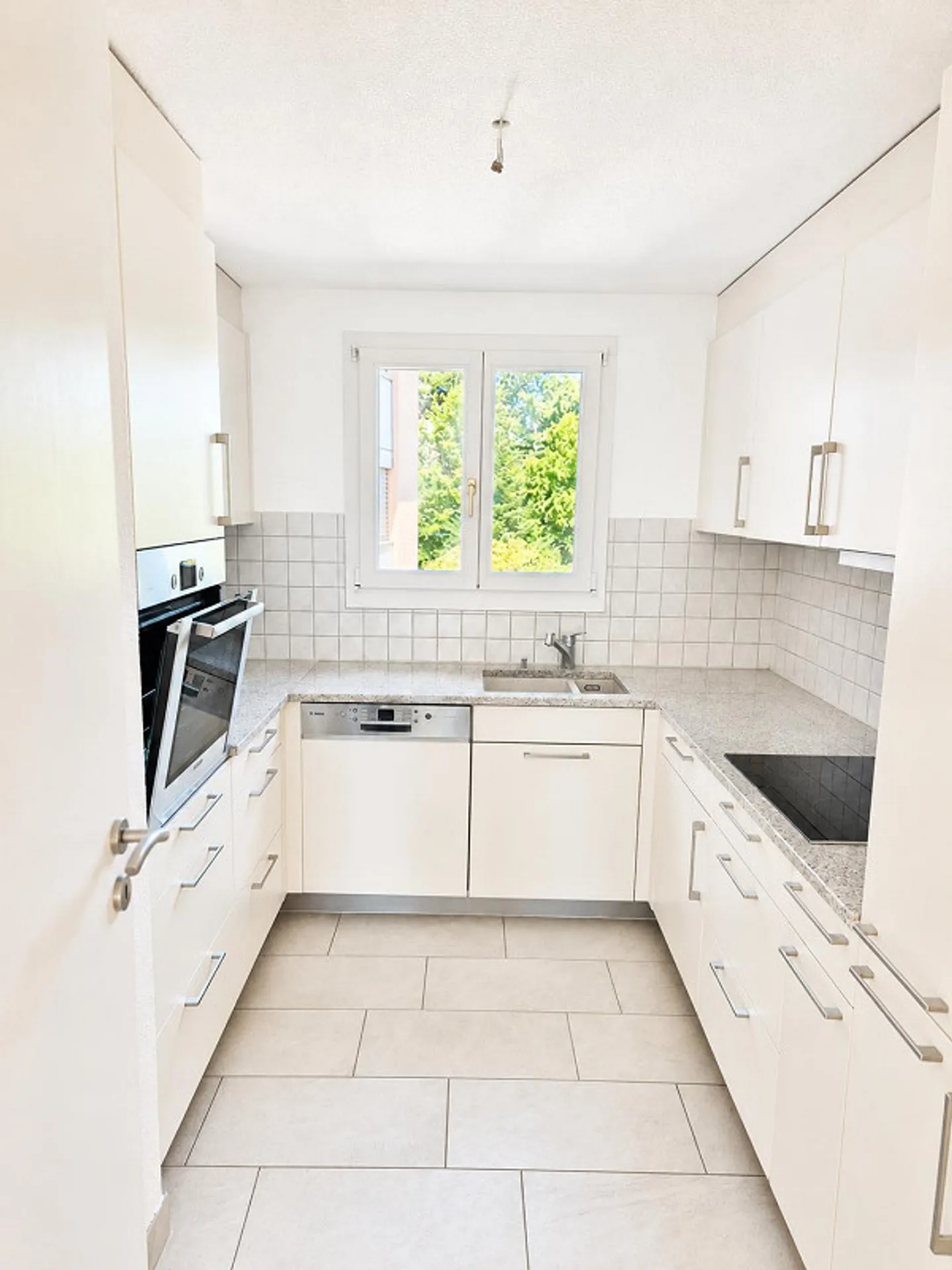 Appartement lumineux de 3,5 pièces à louer dans le parc Bellevue - Photo 8 sur 11