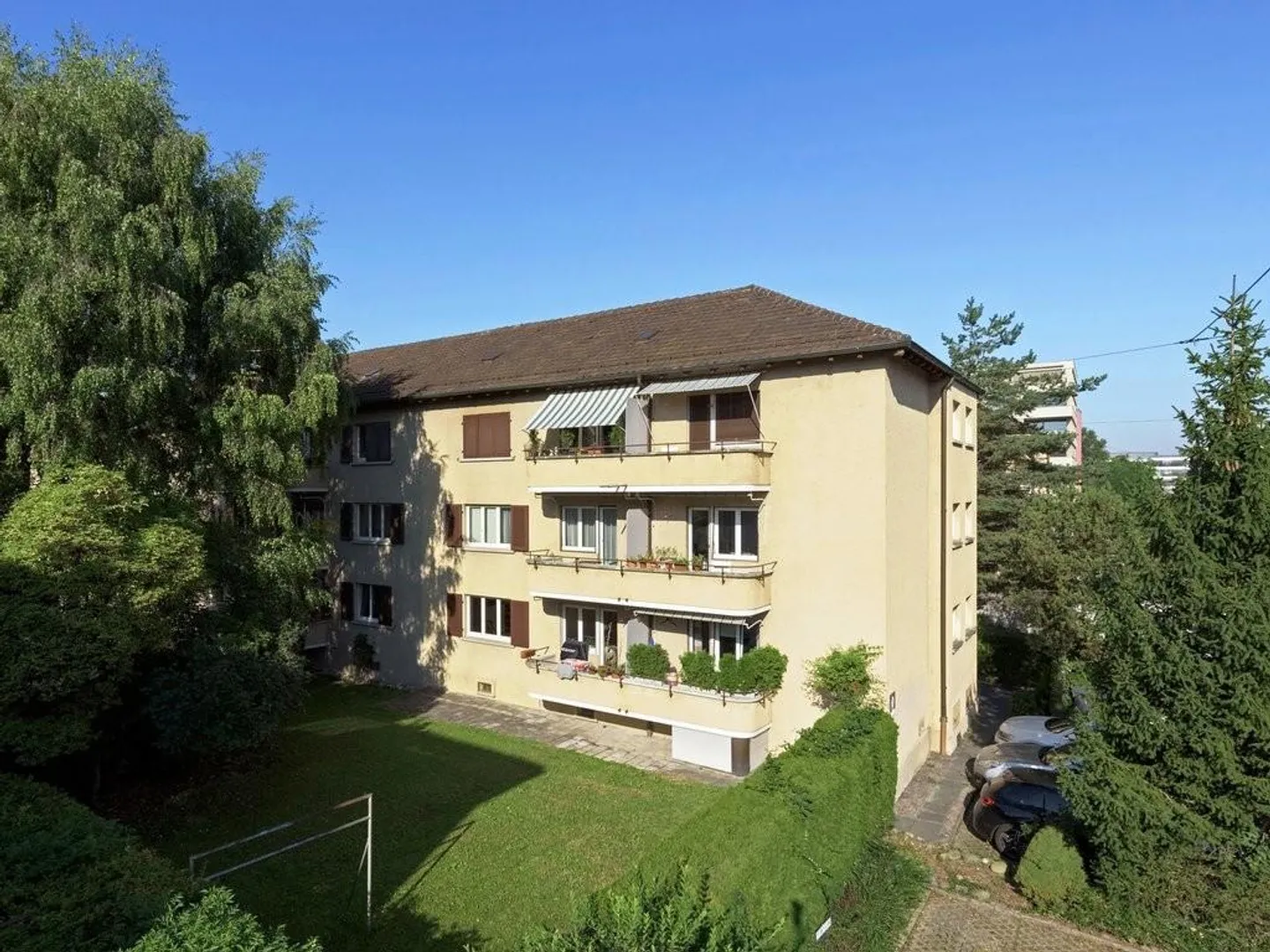 A Zurigo-Albisrieden, in una zona residenziale tranquilla - Foto 1 di 4