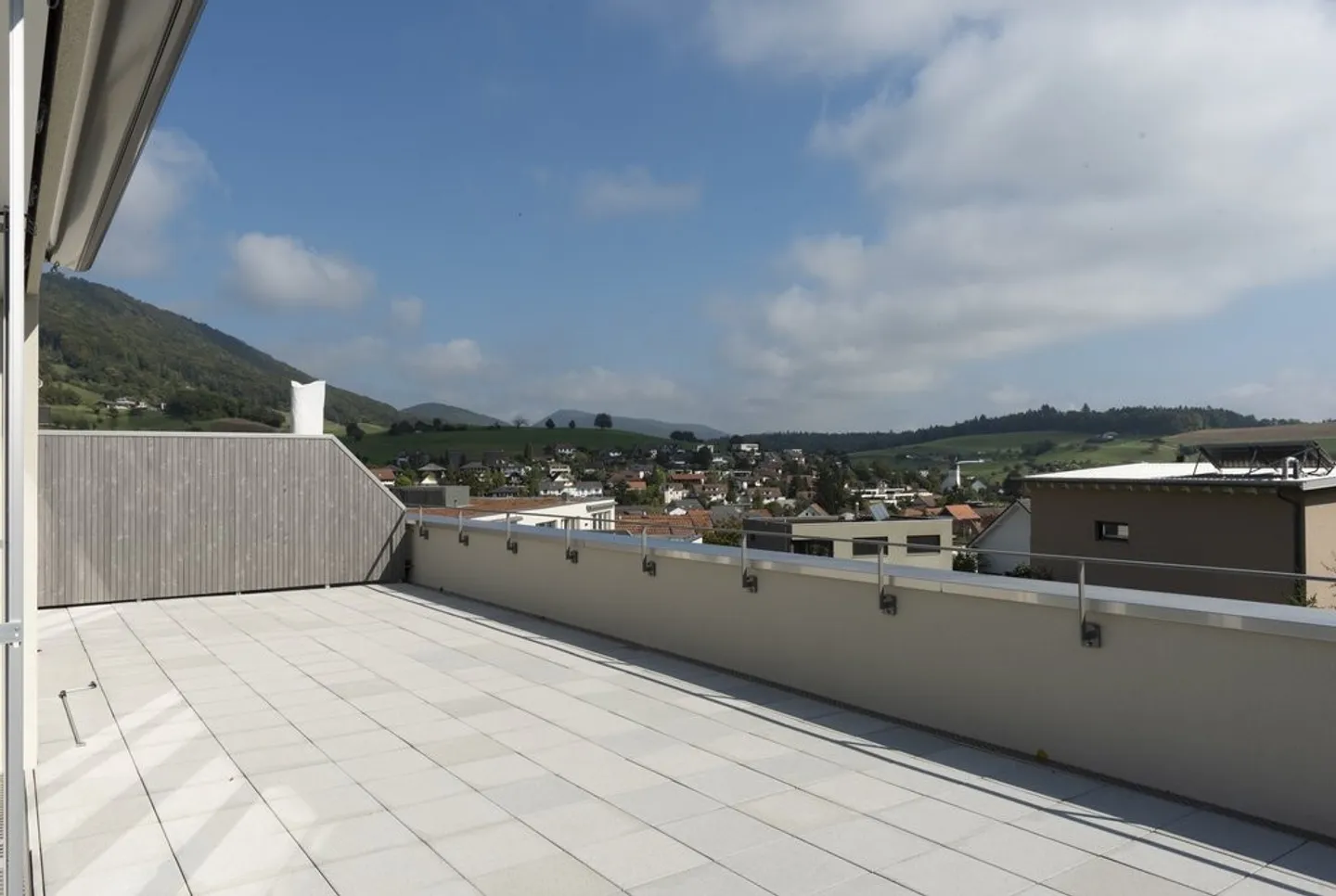 Modern Attic Apartment with Terrace - Photo 8 of 8
