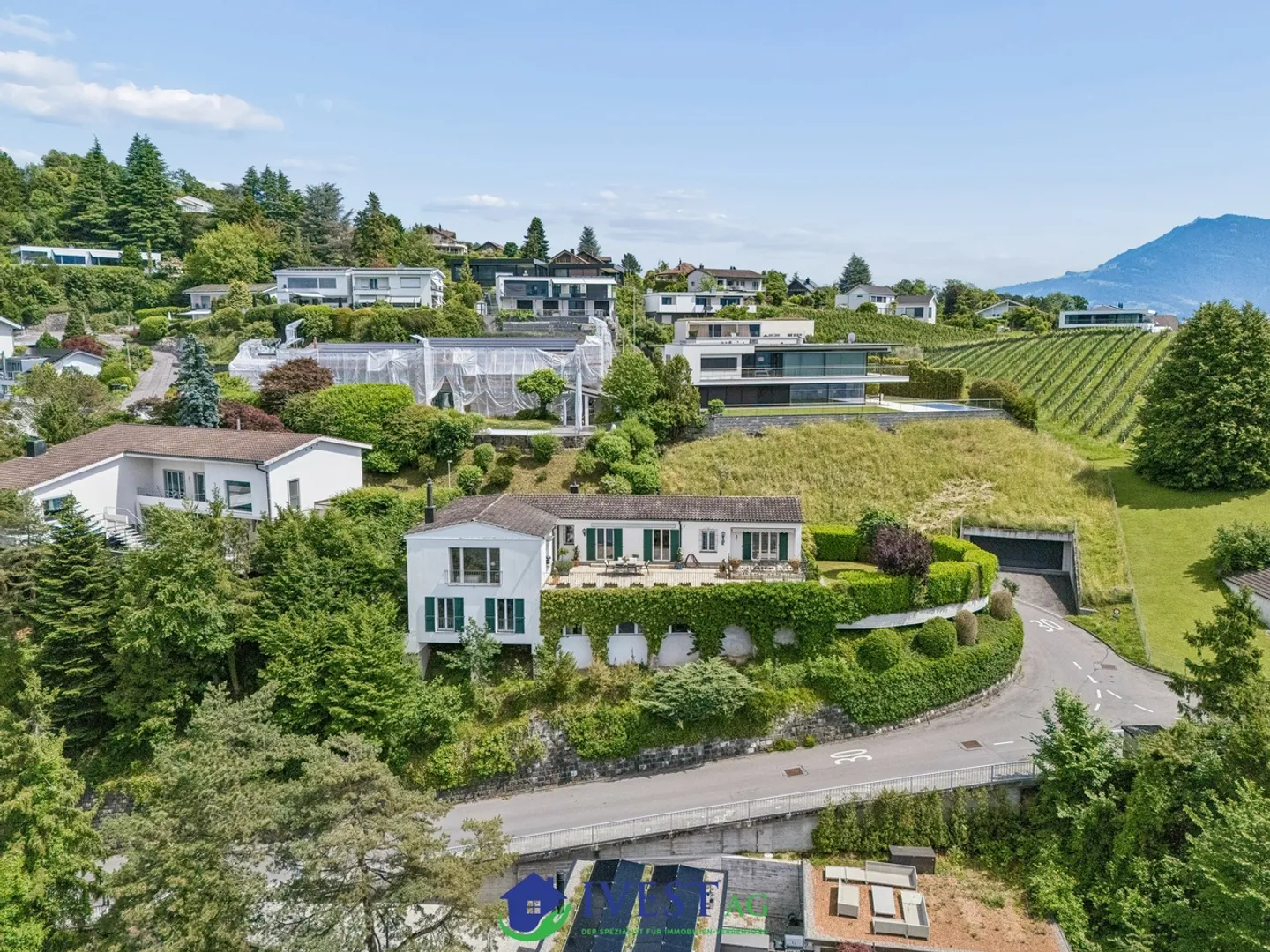 Exclusive Family Home with Lake View - Photo 13 of 39