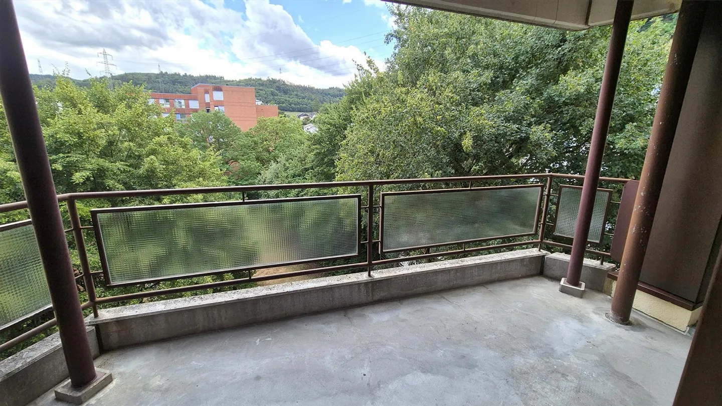 Geräumige Wohnung mit grossem Sitzplatz - Foto 10 von 11