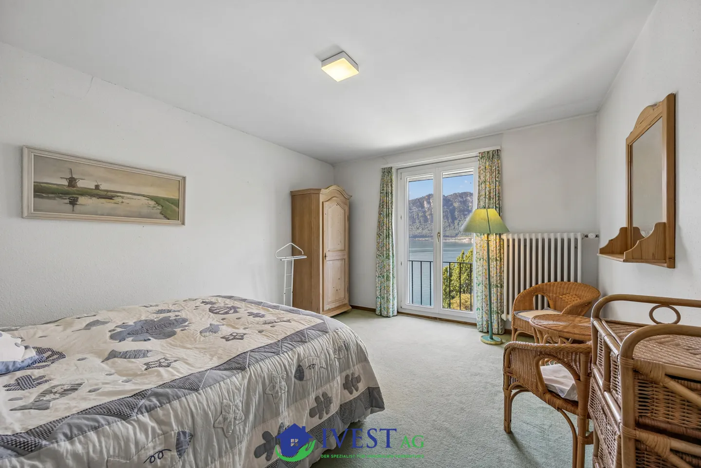 Exclusive Family Home with Lake View - Photo 19 of 39