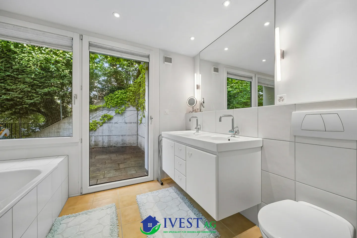 Exclusive Family Home with Lake View - Photo 24 of 39
