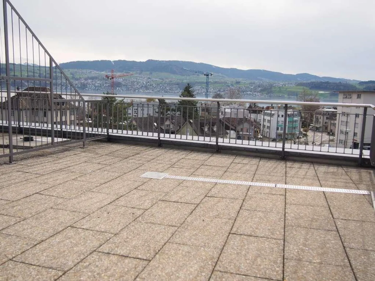 Attico con vista lago - Vivere a bassa tassazione nel centro Goethe - Foto 11 di 12