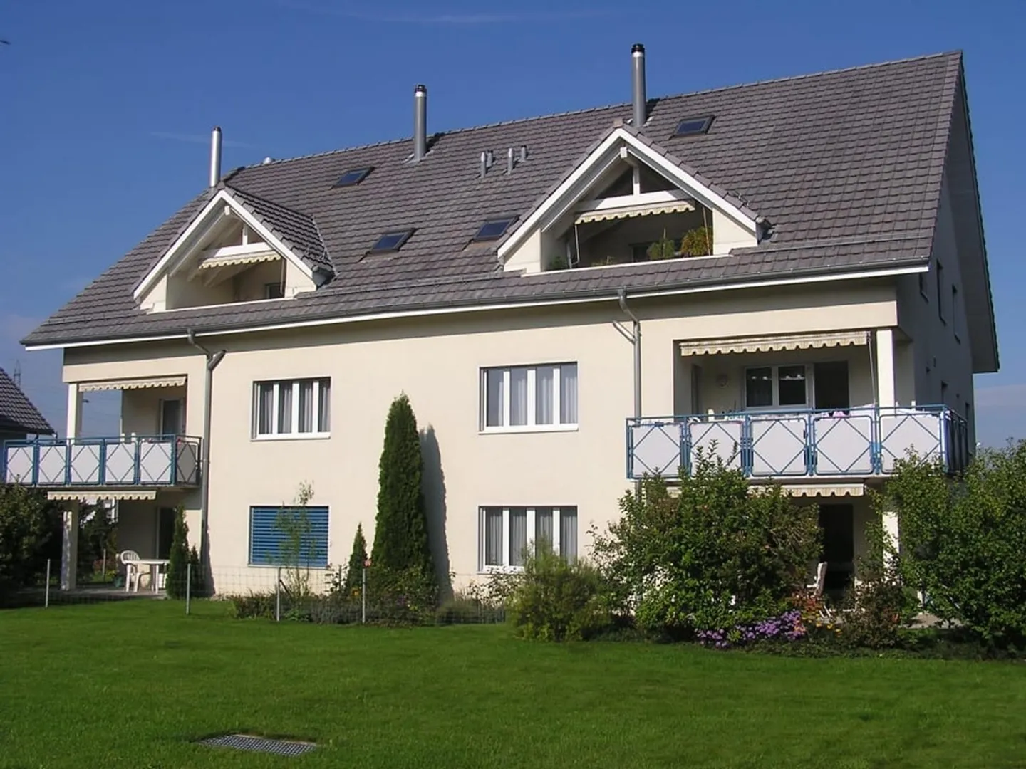 Appartement en attique de 4,5 pièces spacieux avec balcon ensoleillé, Wängi - Photo 10 sur 11