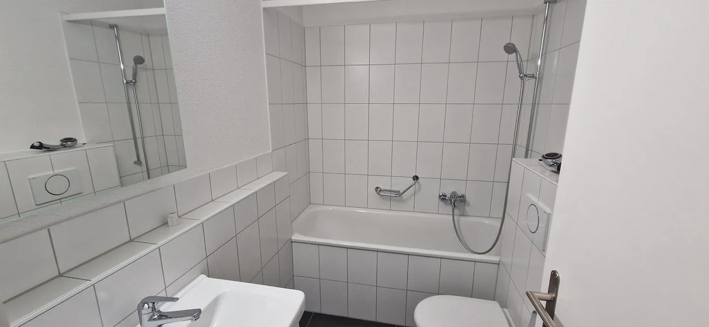 Charmante 3-Zimmer-Wohnung mit Balkon in Spiegel b. Bern - Photo 8 of 12