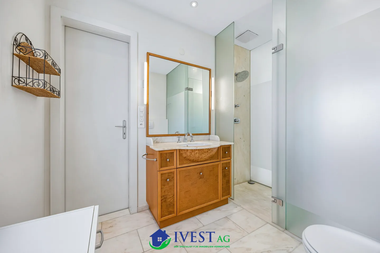 Exclusive Family Home with Lake View - Photo 34 of 39